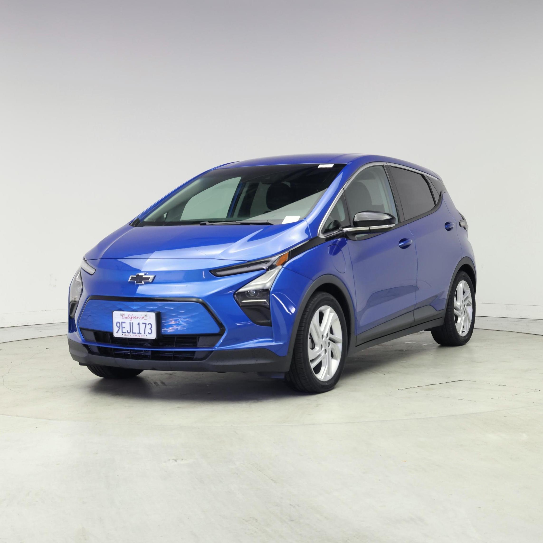 Thumbnail: 2023 Chevrolet Bolt EV - 4