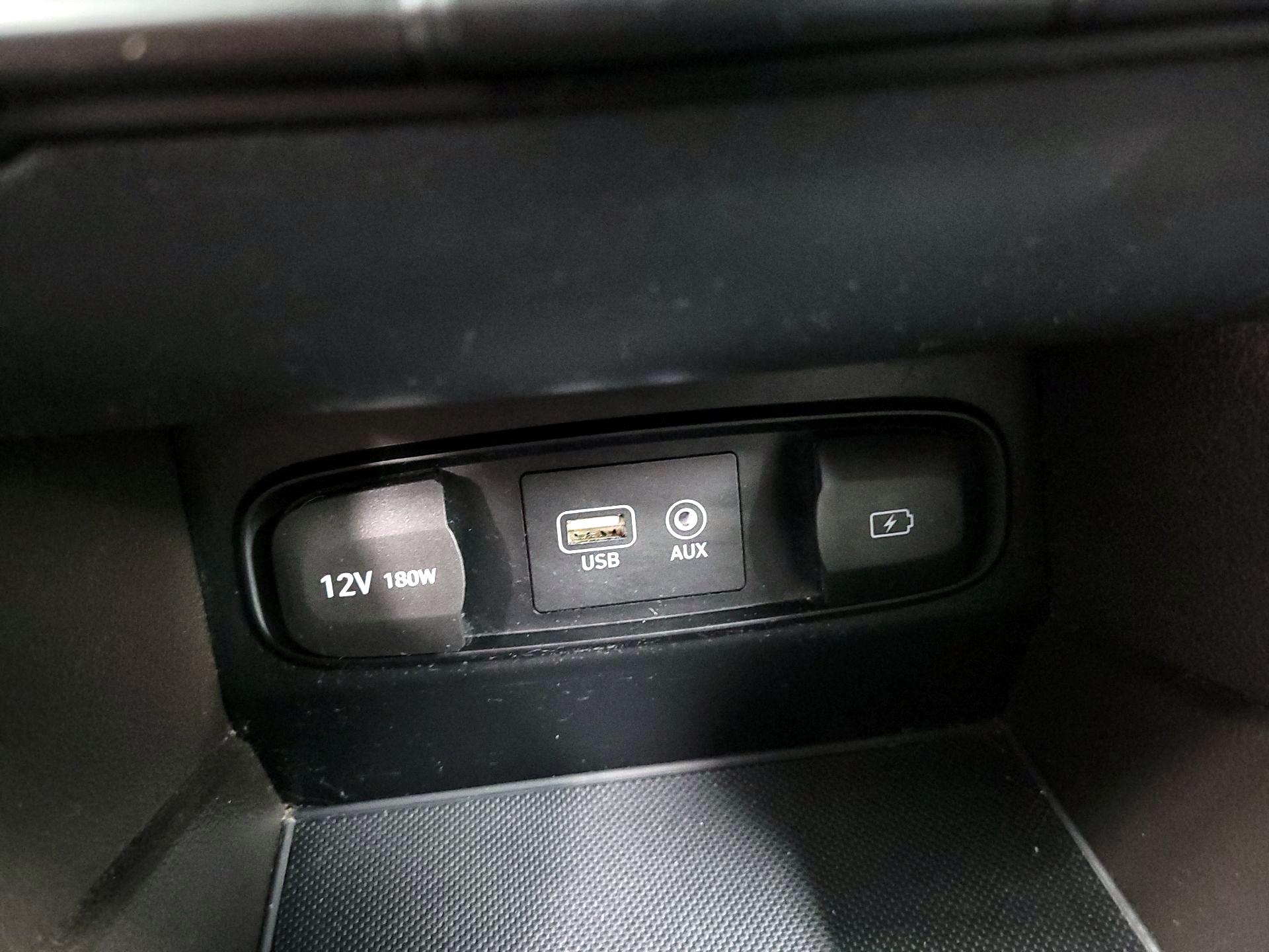 Thumbnail: 2020 Hyundai Santa Fe - 18