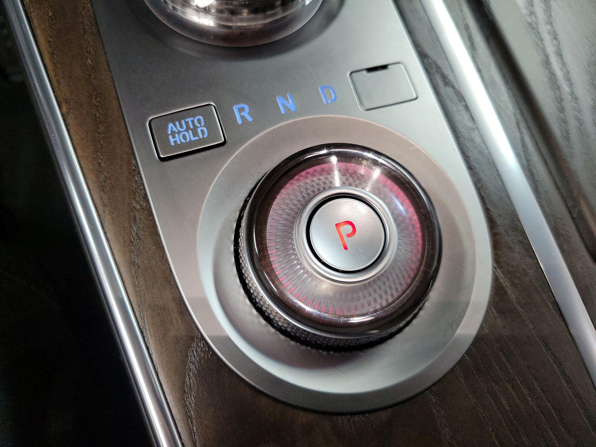 Thumbnail: 2024 Genesis GV80 - 16