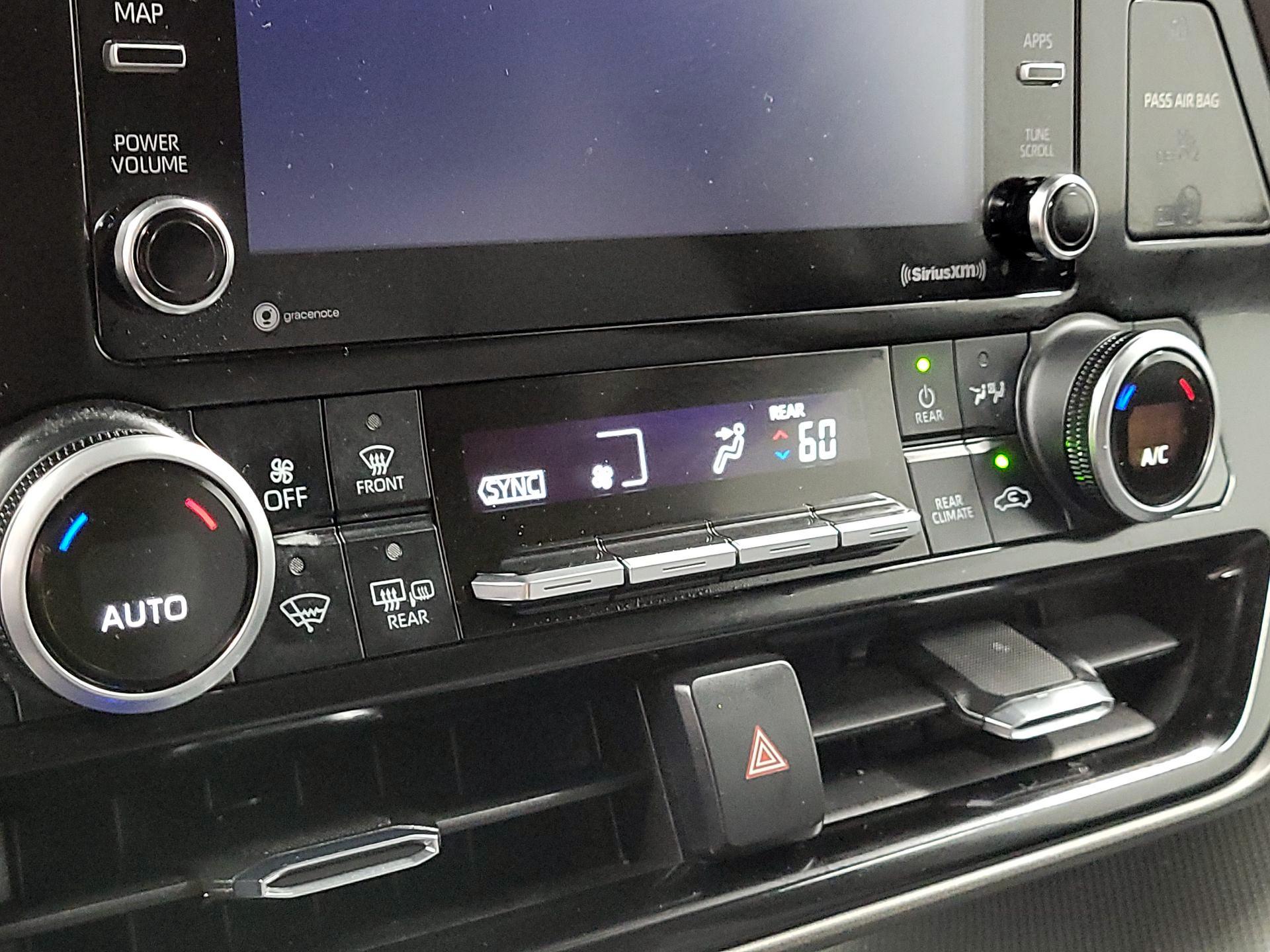 Thumbnail: 2021 Toyota Highlander - 16