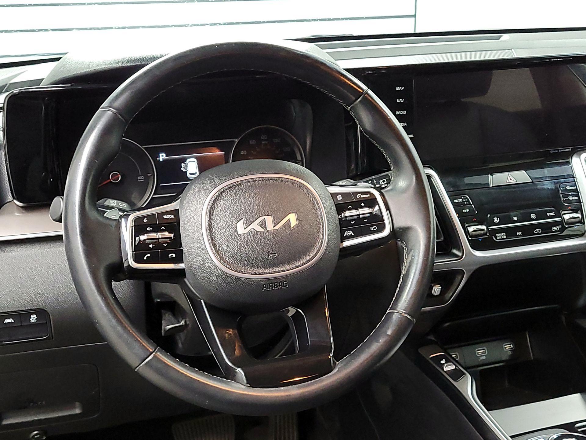 Thumbnail: 2022 Kia Sorento - 10