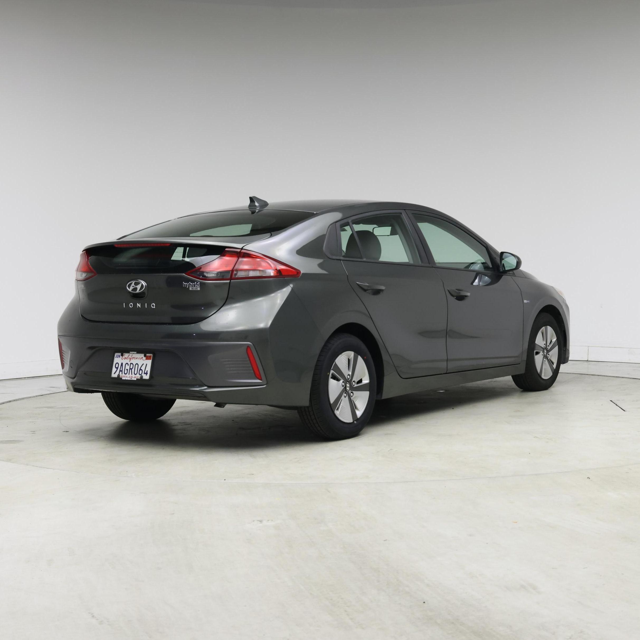 Thumbnail: 2020 Hyundai Ioniq - 8