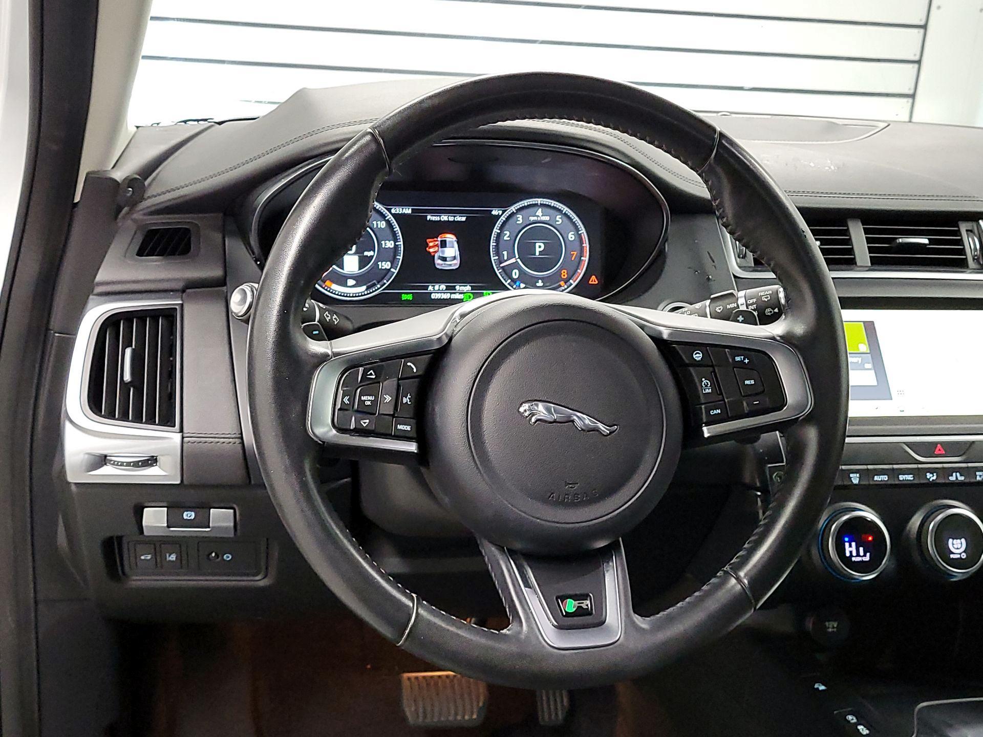 Thumbnail: 2020 Jaguar E-Pace - 10