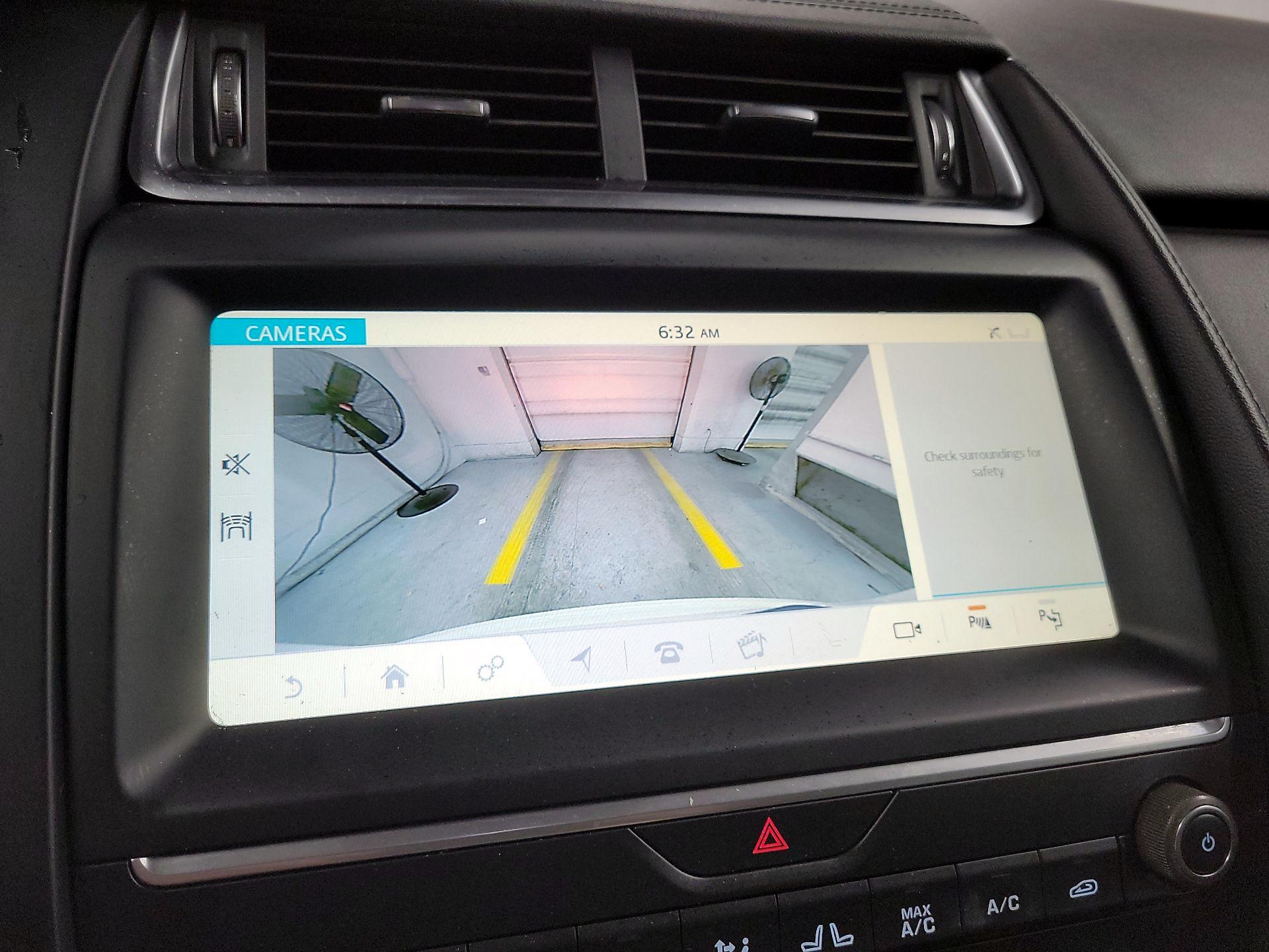 Thumbnail: 2020 Jaguar E-Pace - 15