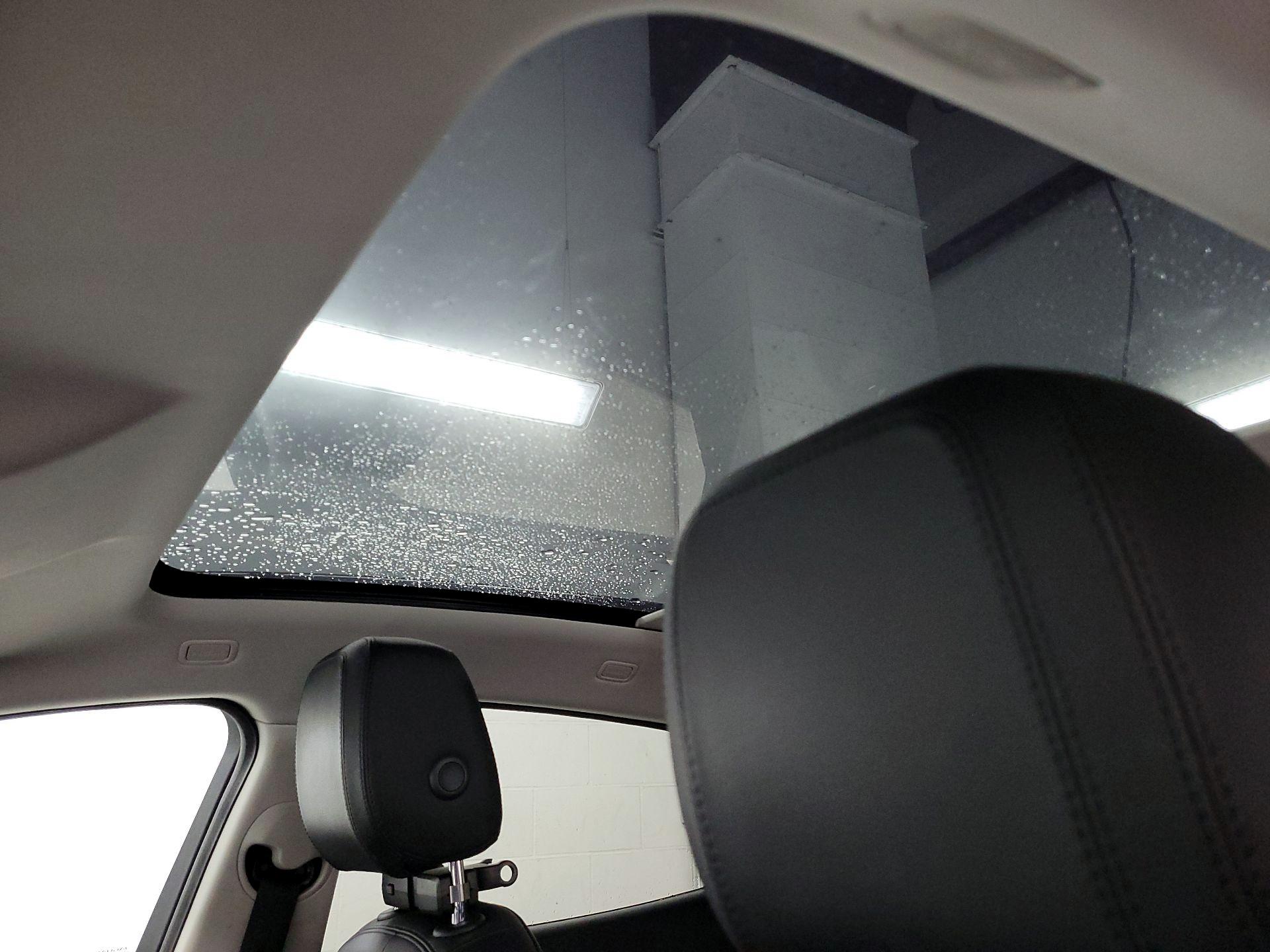 Thumbnail: 2020 Jaguar E-Pace - 20