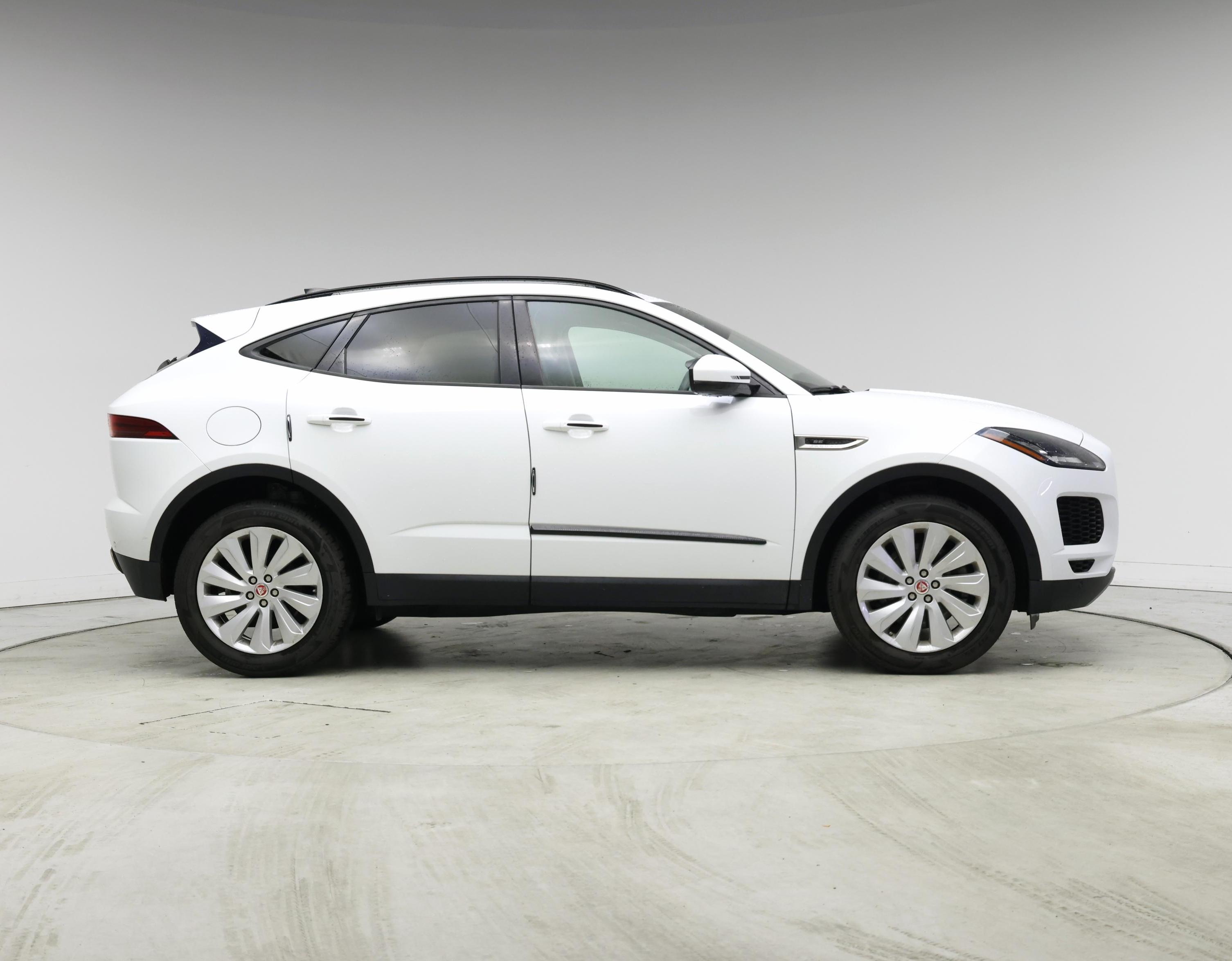 Thumbnail: 2020 Jaguar E-Pace - 7