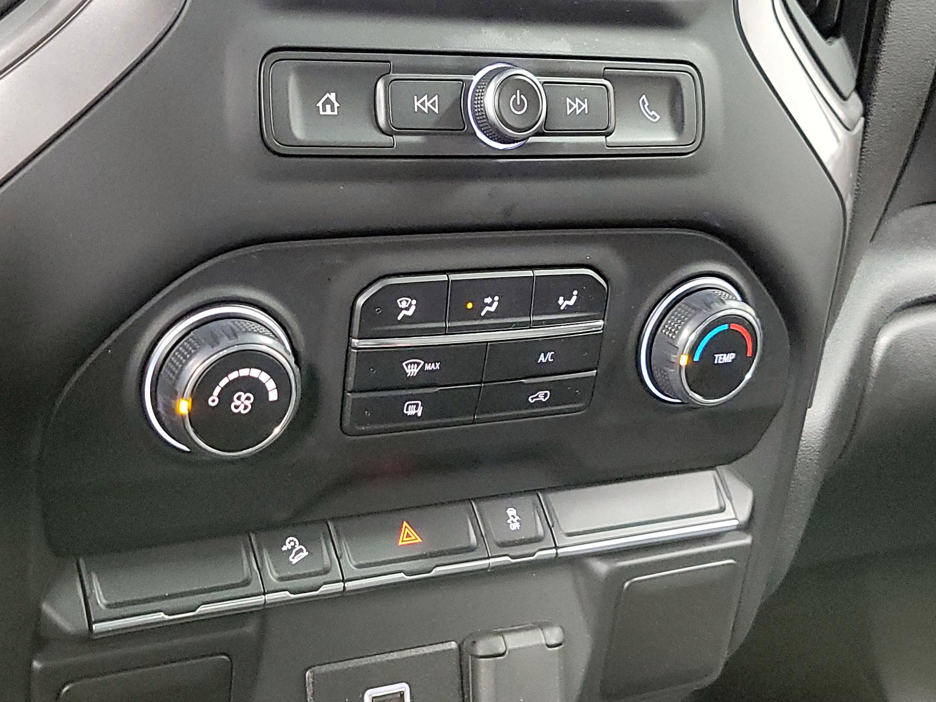 Thumbnail: 2019 Chevrolet Silverado 1500 - 15