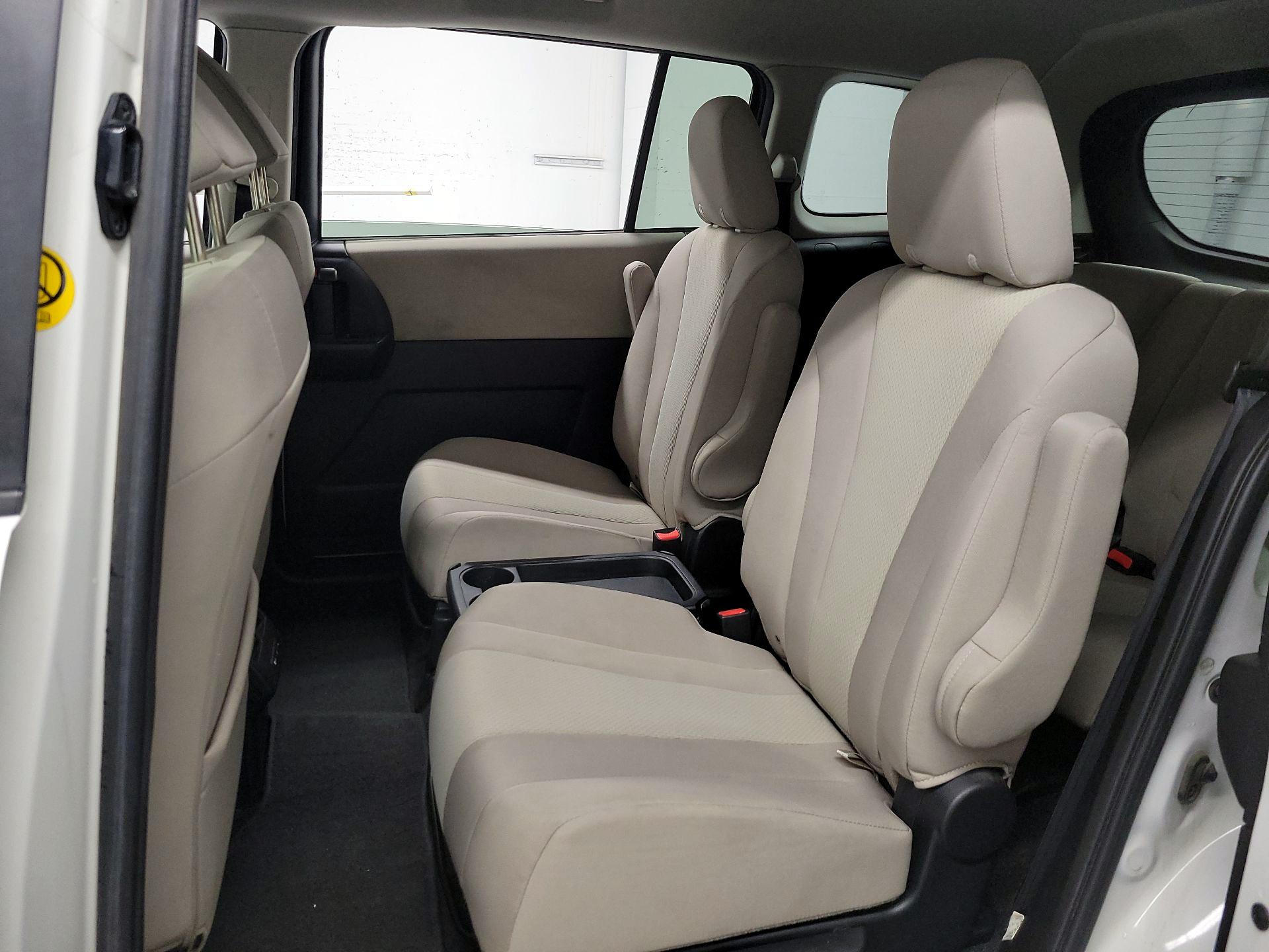 Thumbnail: 2014 Mazda Mazda5 - 17