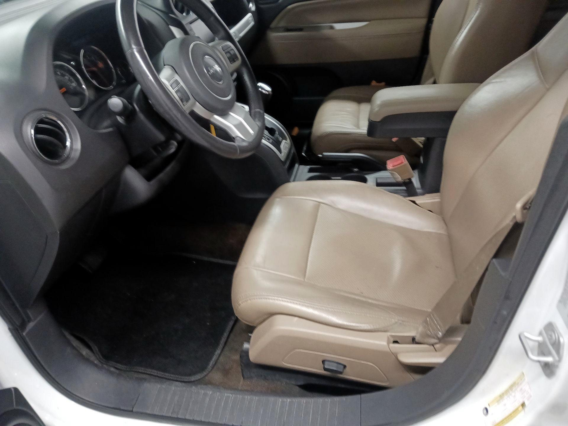 Thumbnail: 2015 Jeep Compass - 11