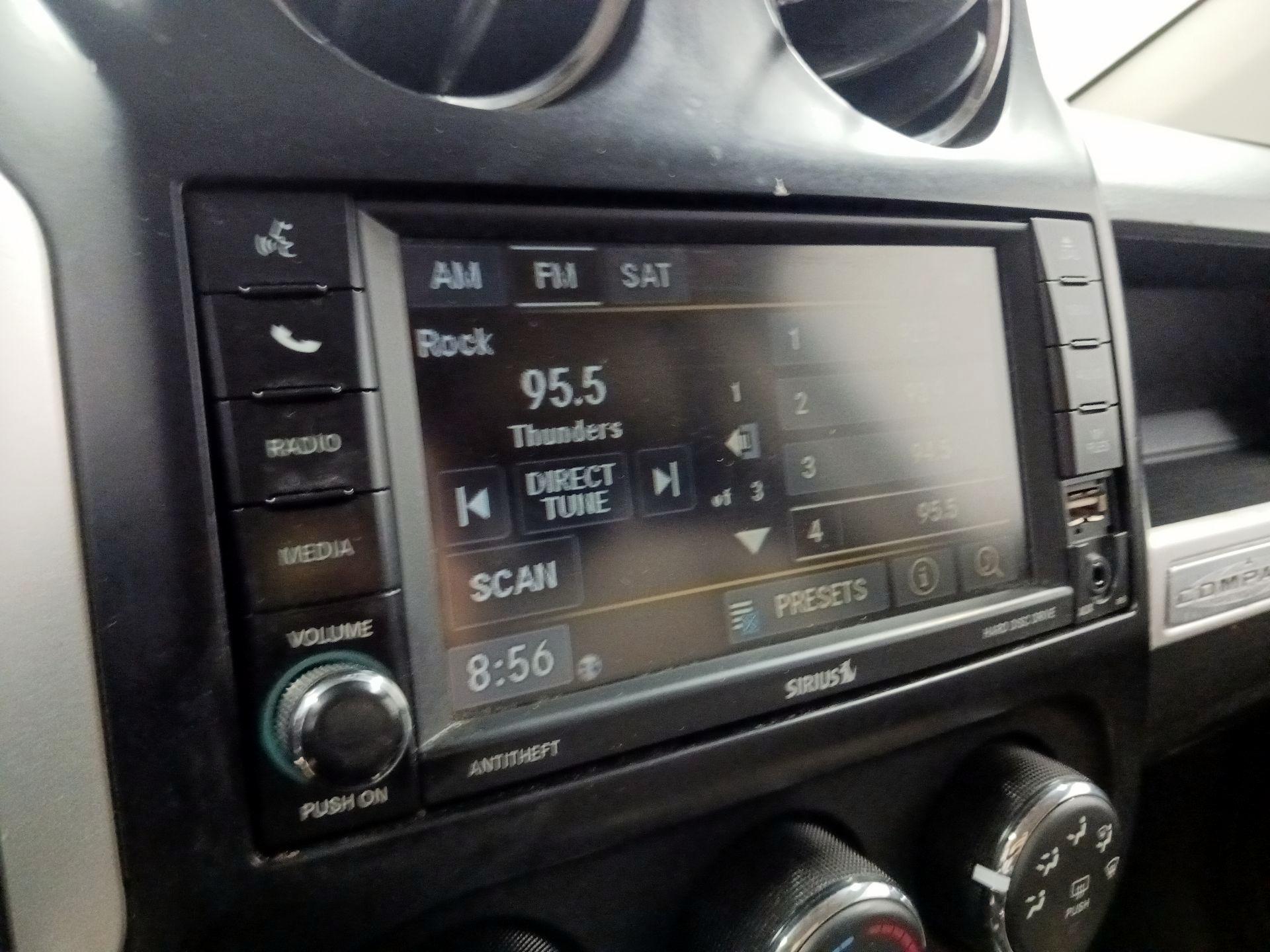 Thumbnail: 2015 Jeep Compass - 13