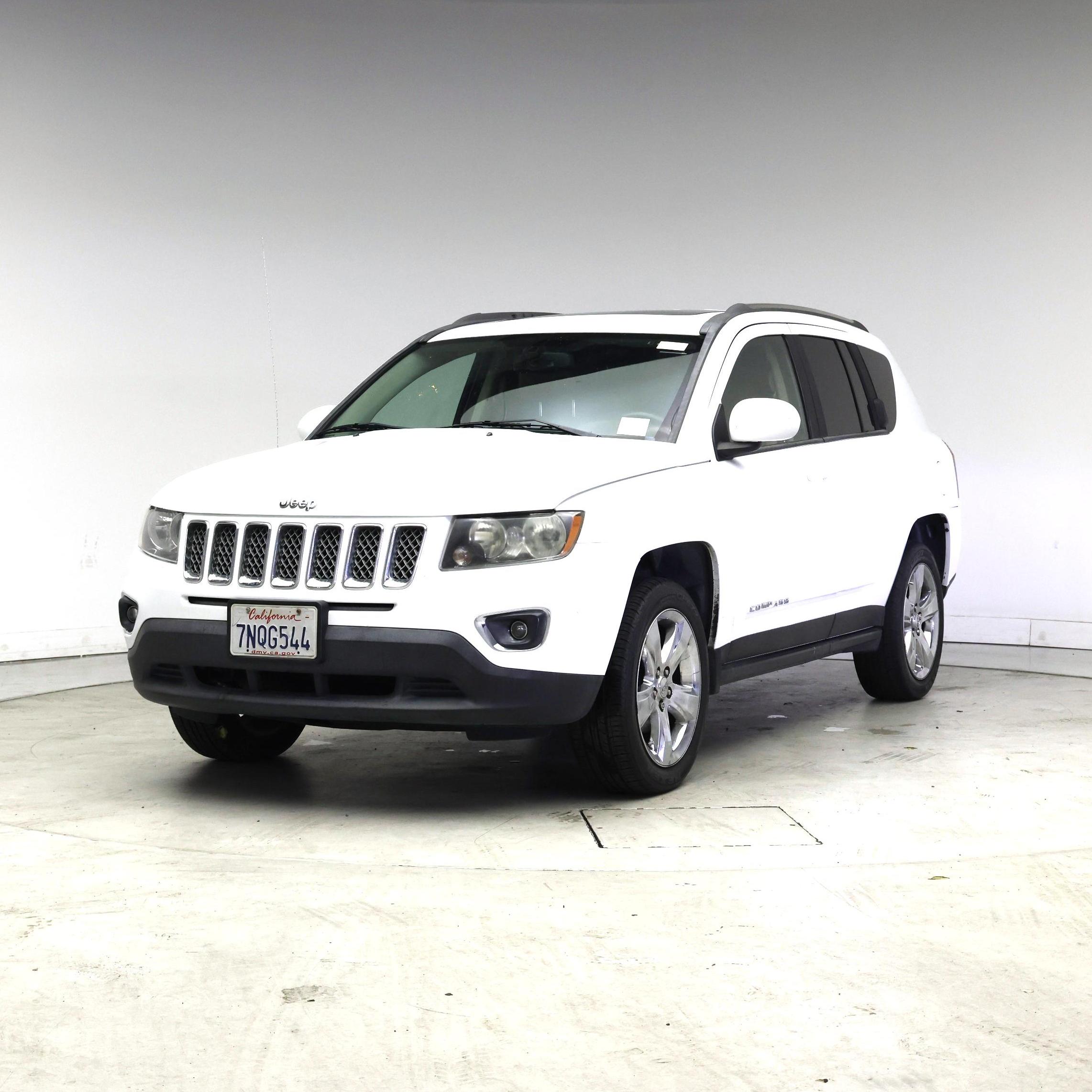Thumbnail: 2015 Jeep Compass - 4