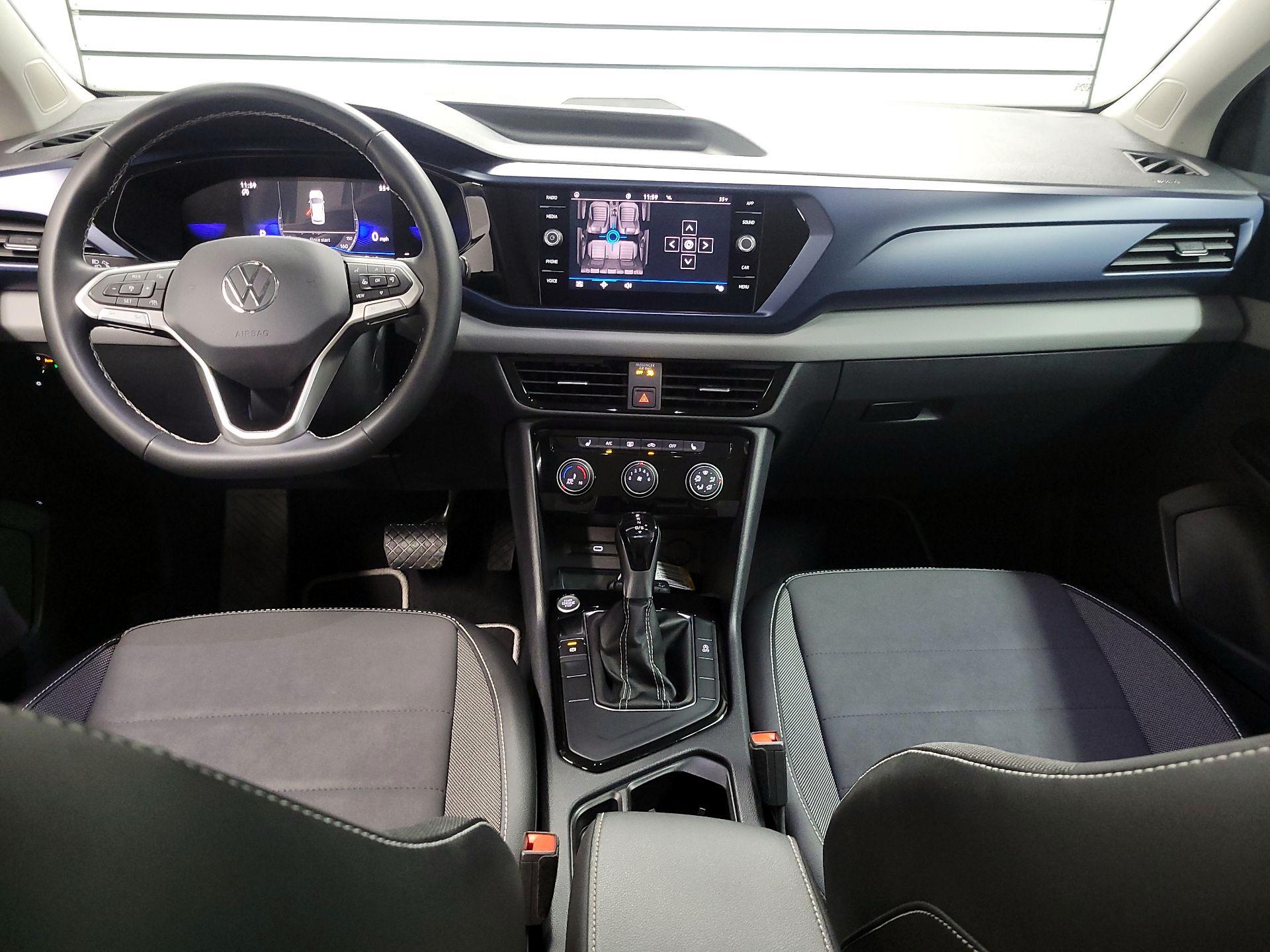 Thumbnail: 2023 Volkswagen Taos - 9