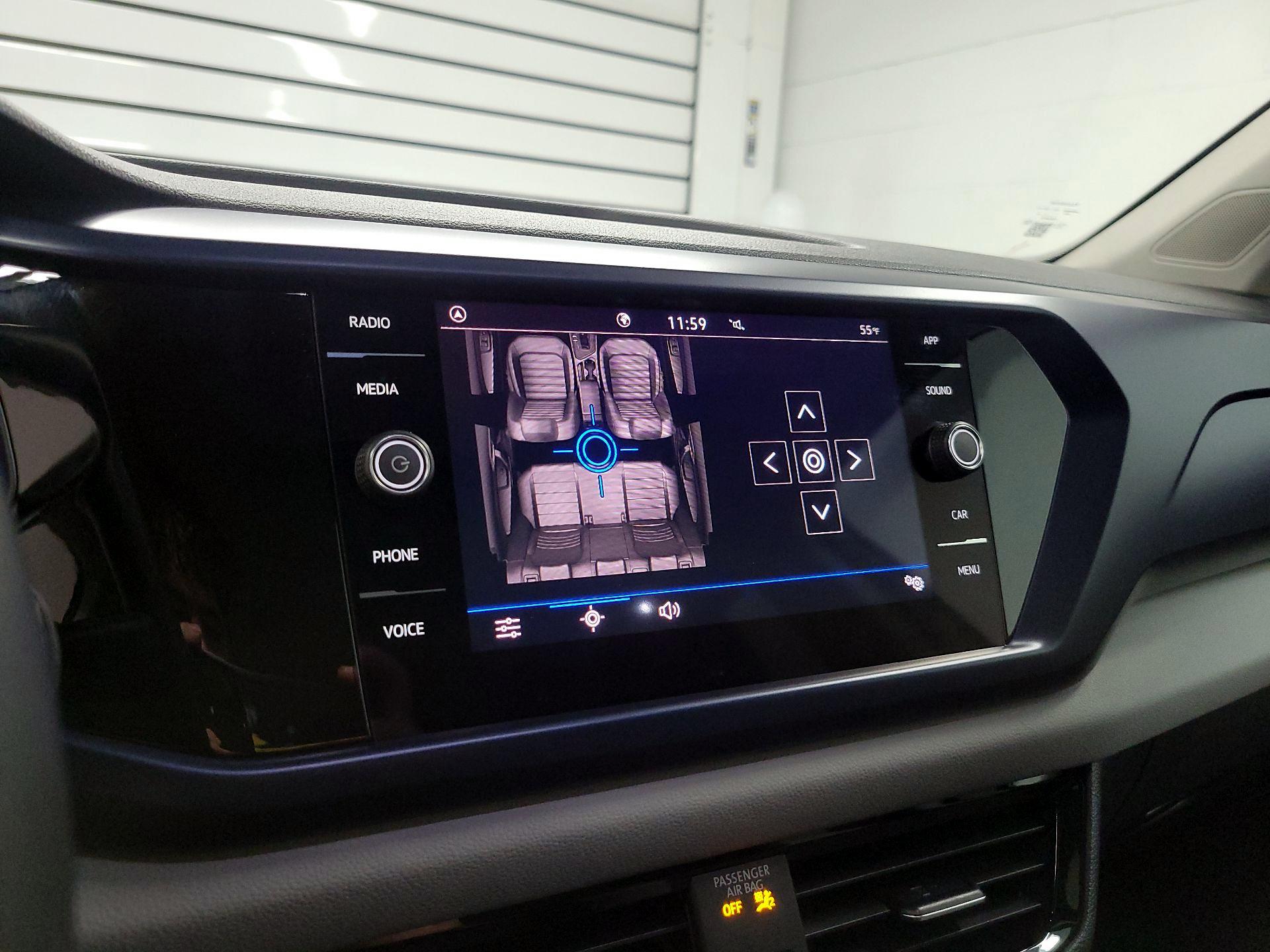 Thumbnail: 2023 Volkswagen Taos - 15