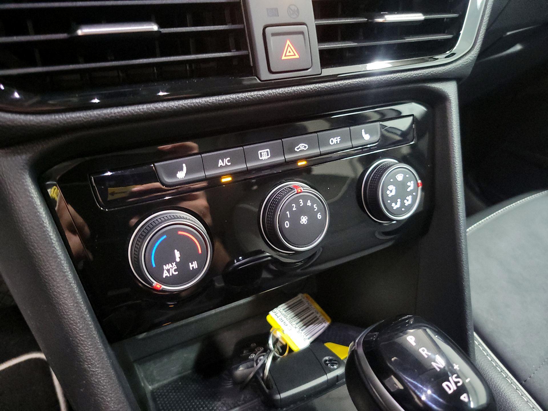 Thumbnail: 2023 Volkswagen Taos - 16