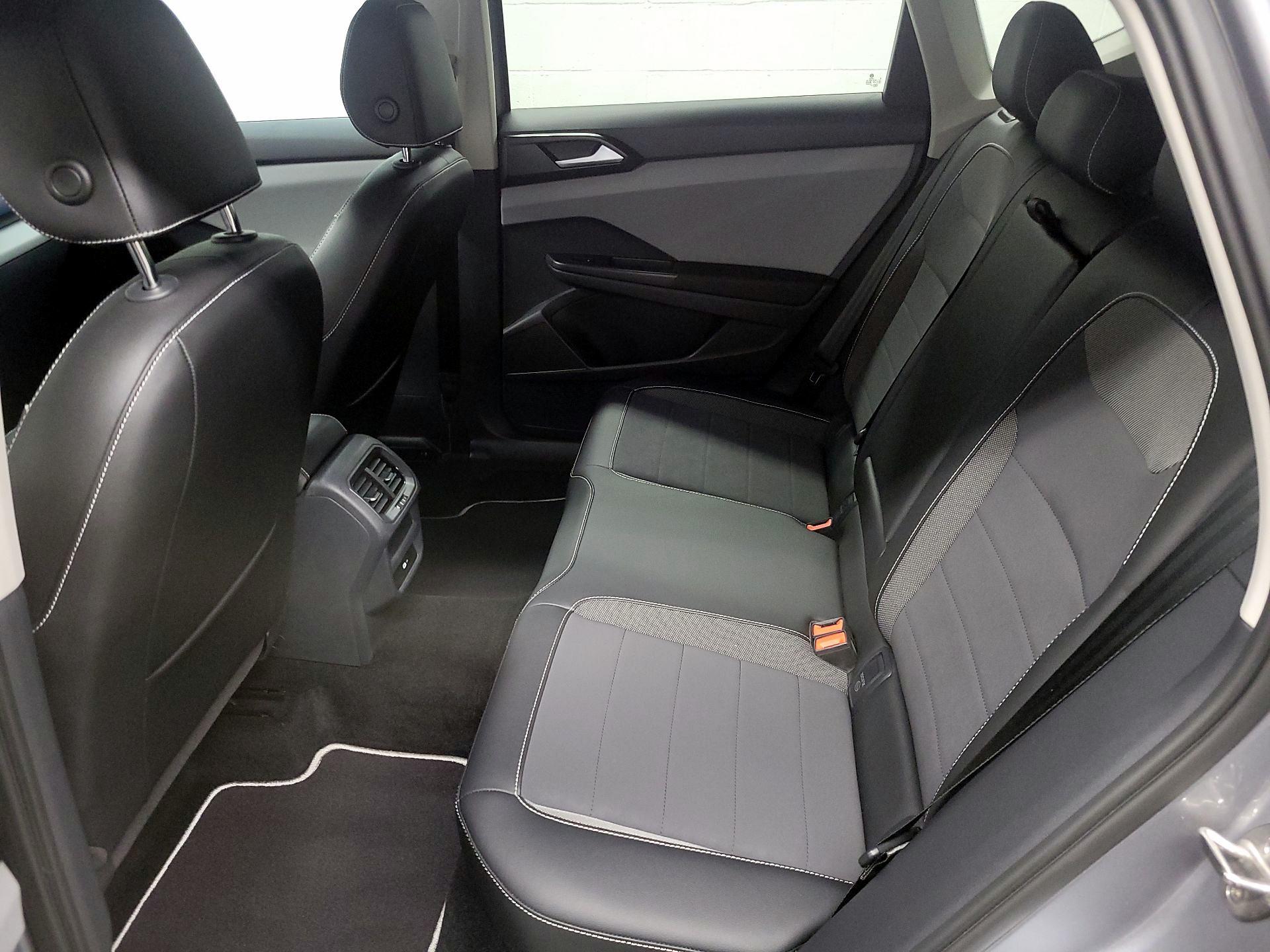 Thumbnail: 2023 Volkswagen Taos - 18