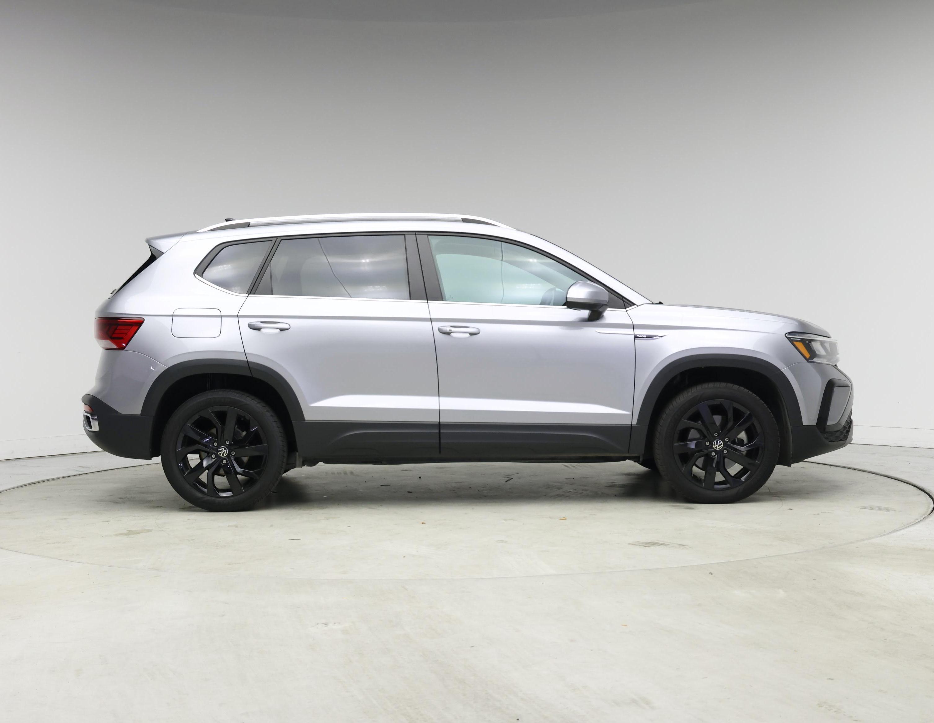 Thumbnail: 2023 Volkswagen Taos - 7