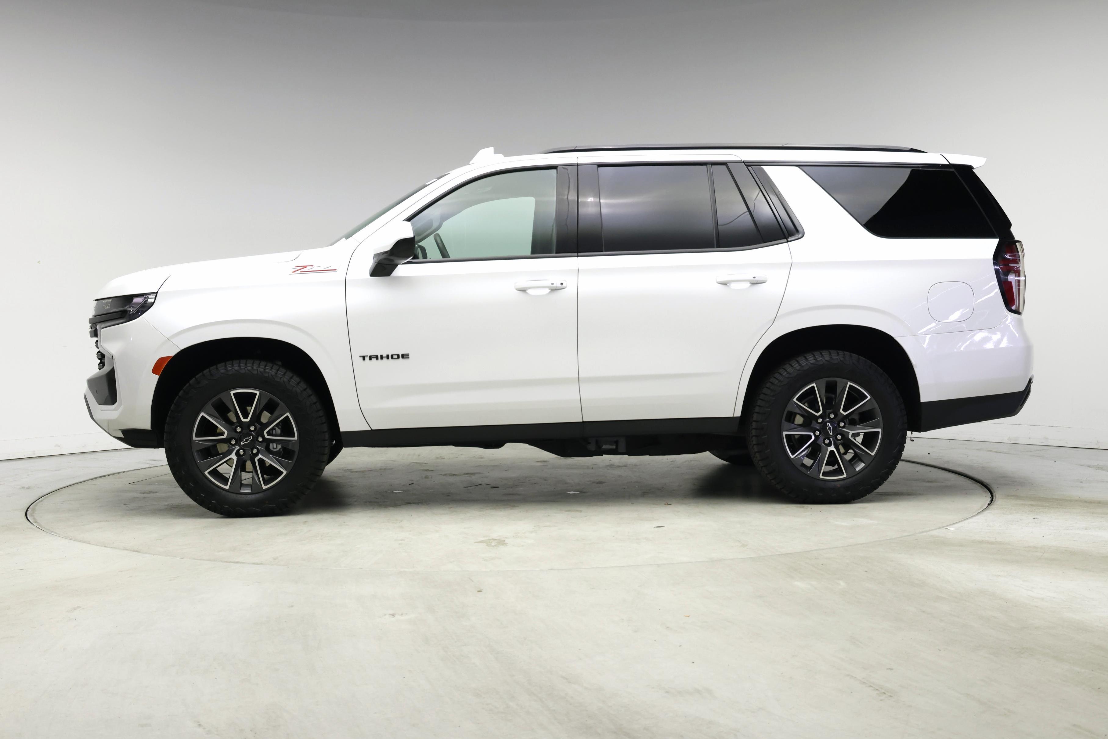 Thumbnail: 2023 Chevrolet Tahoe - 3