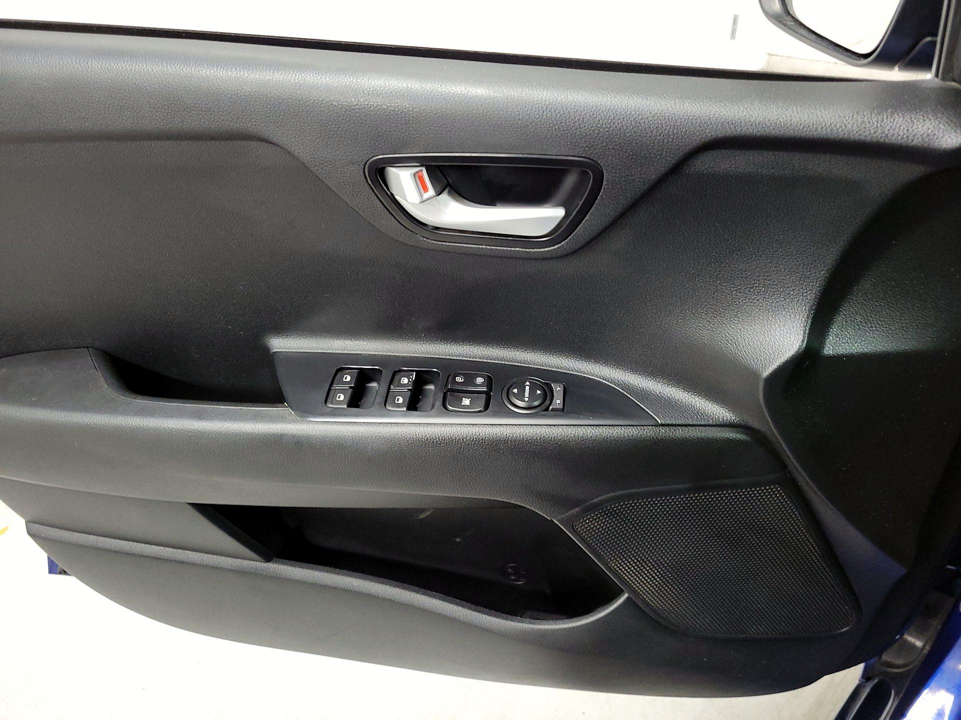 Thumbnail: 2019 Kia Rio5 - 12