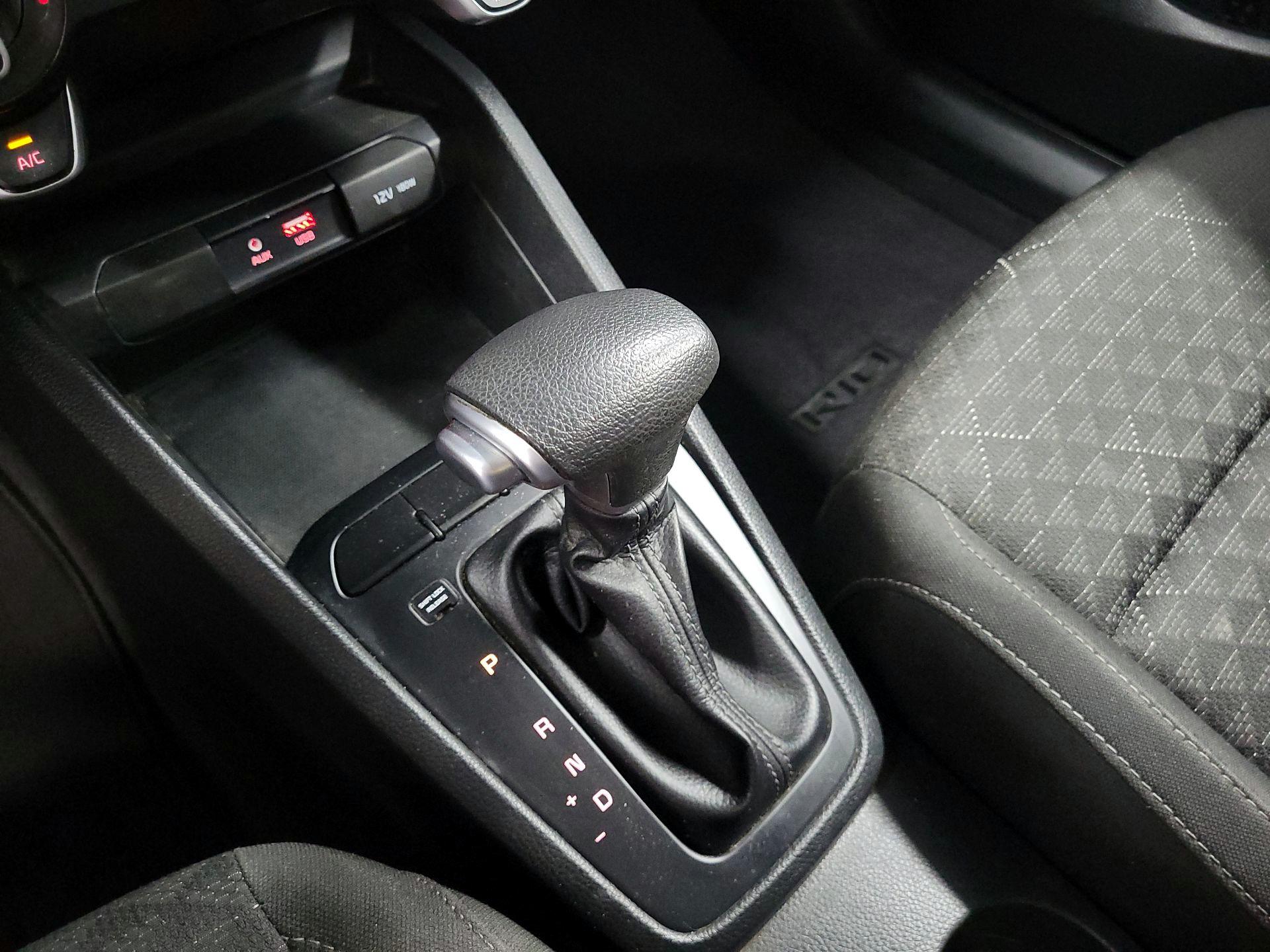 Thumbnail: 2019 Kia Rio5 - 17