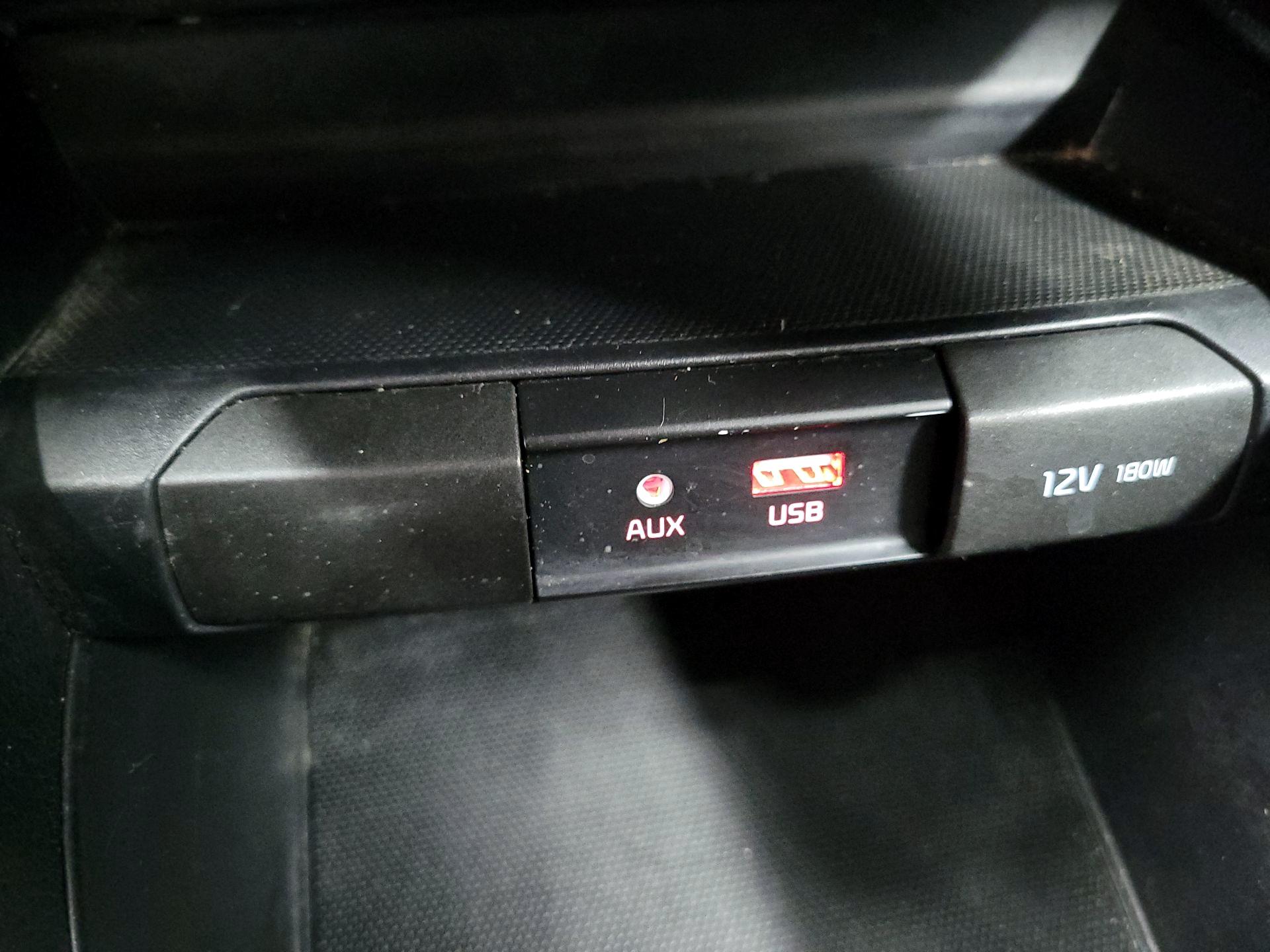 Thumbnail: 2019 Kia Rio5 - 18