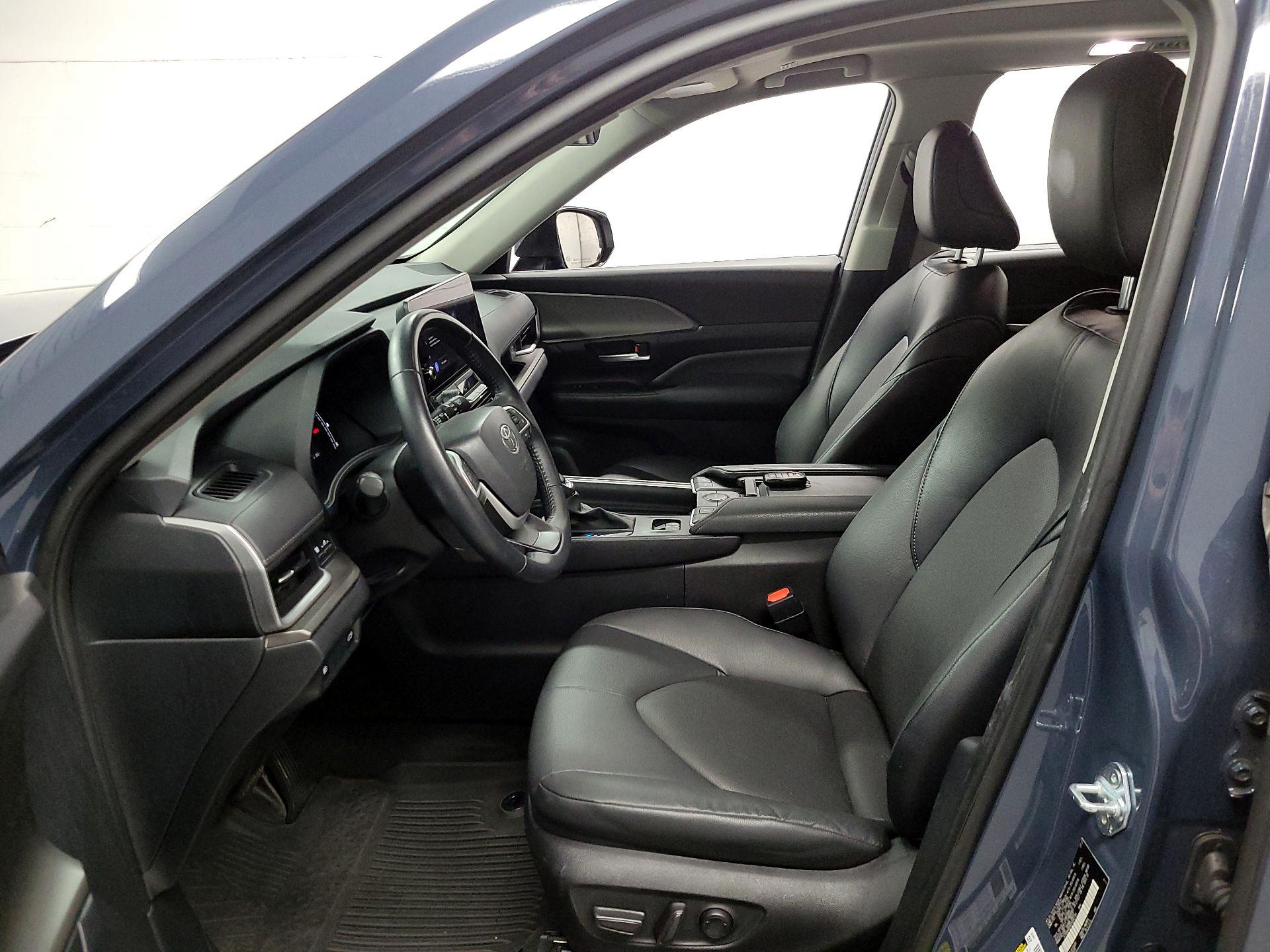 Thumbnail: 2024 Toyota Grand Highlander - 11