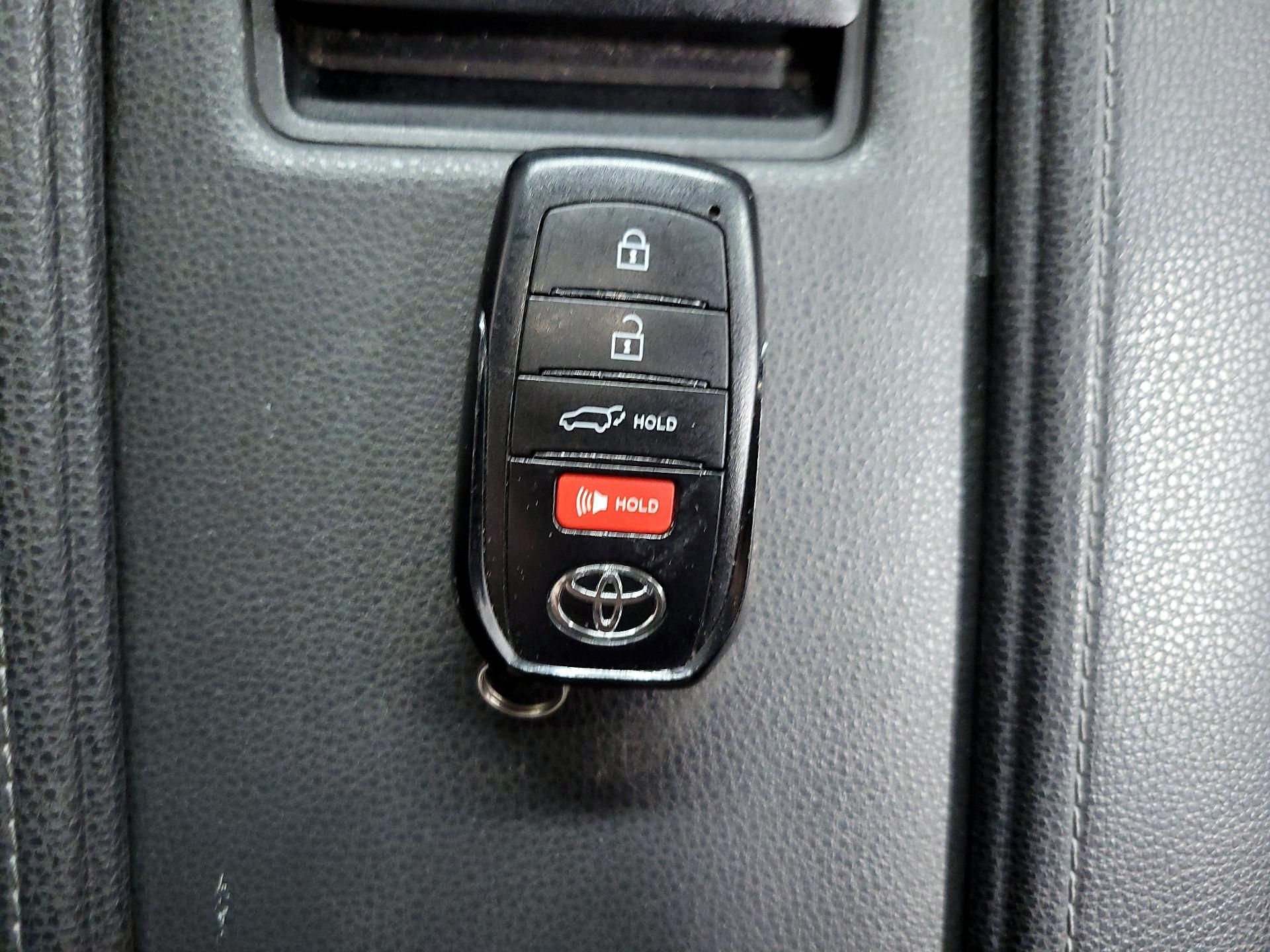 Thumbnail: 2024 Toyota Grand Highlander - 19