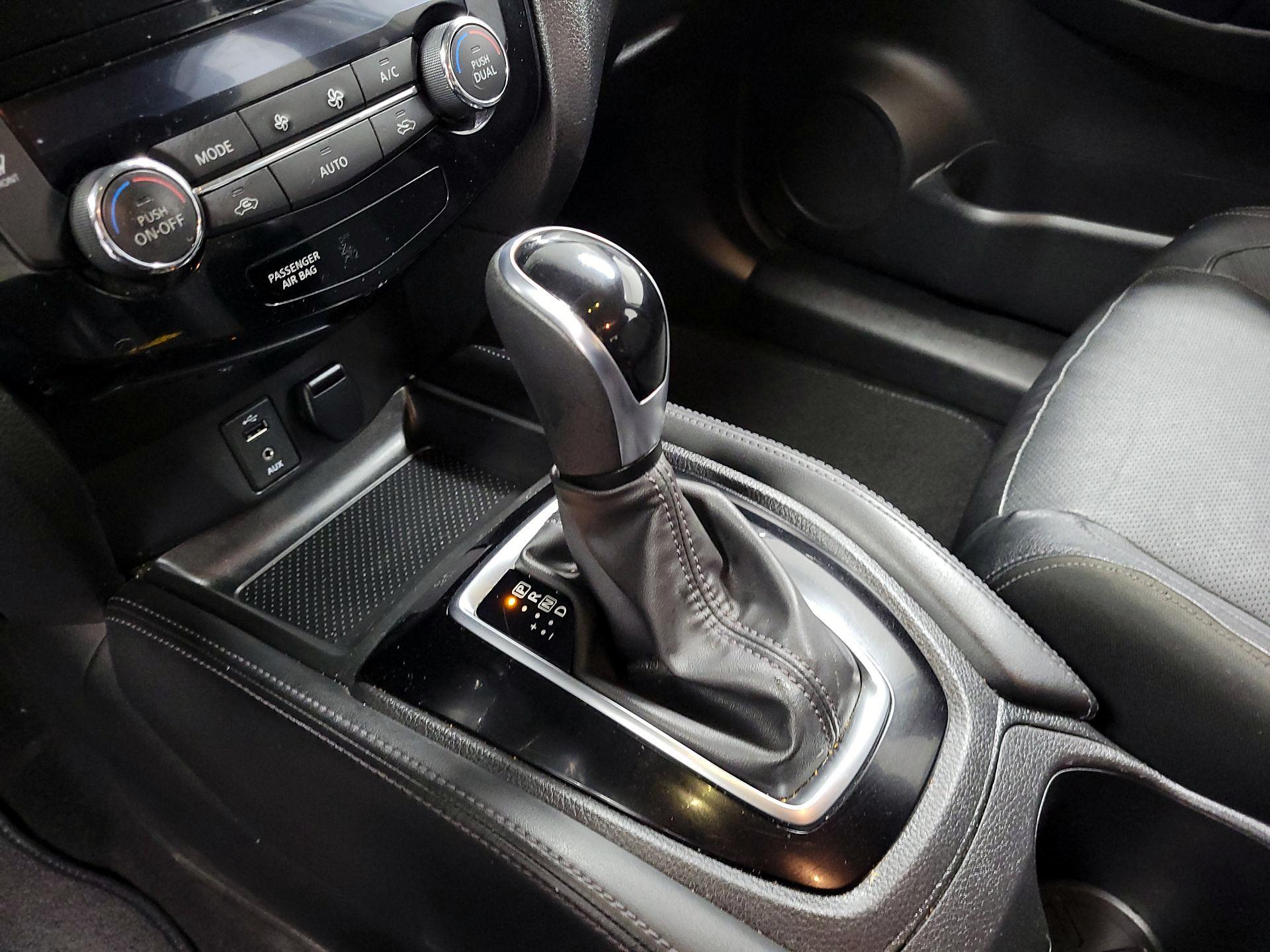 Thumbnail: 2017 Nissan Rogue Sport - 18