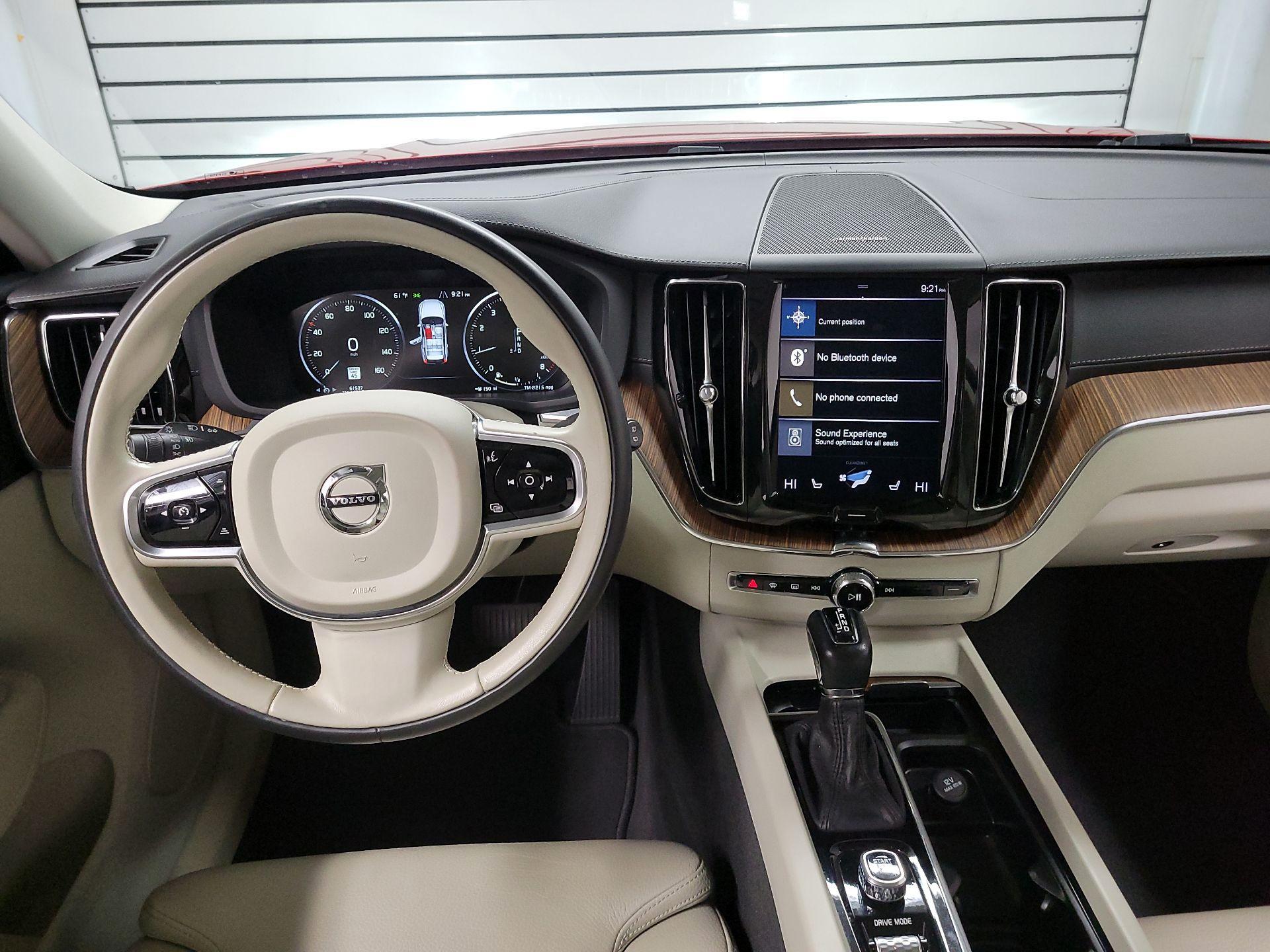 Thumbnail: 2019 Volvo XC60 - 9