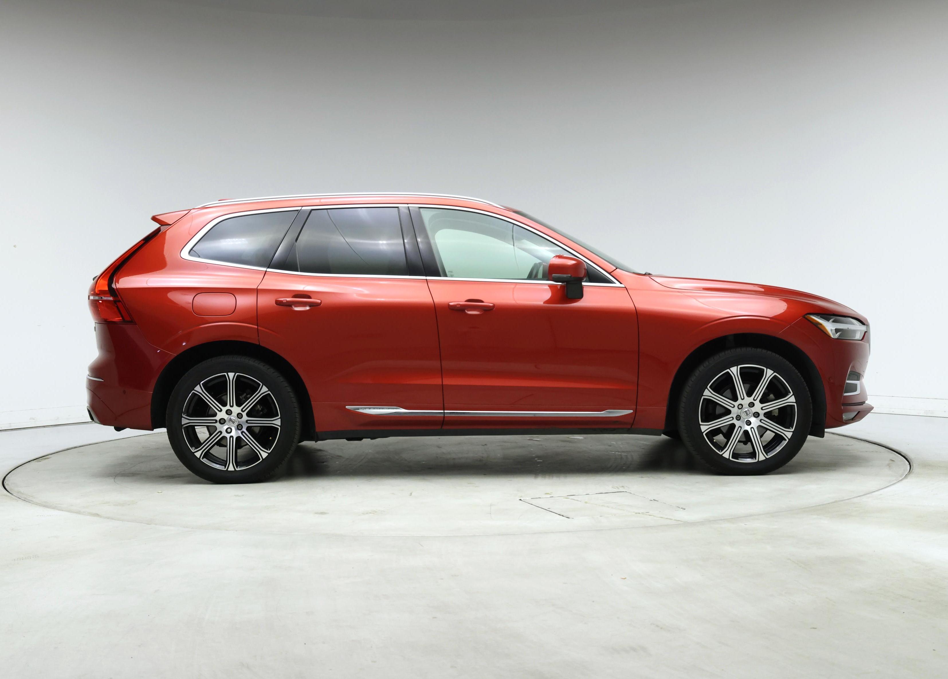 Thumbnail: 2019 Volvo XC60 - 7