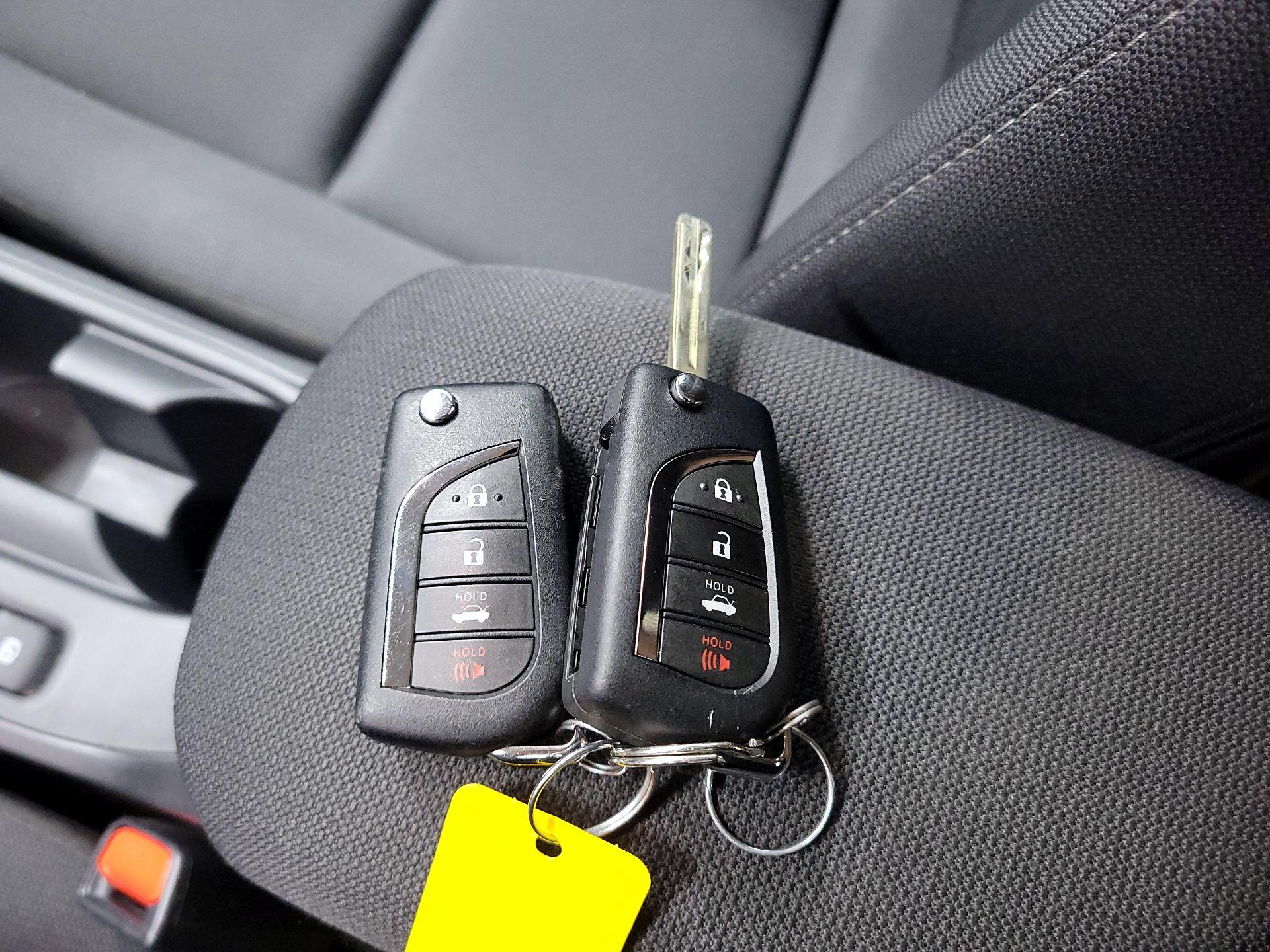 Thumbnail: 2025 Toyota Corolla - 20