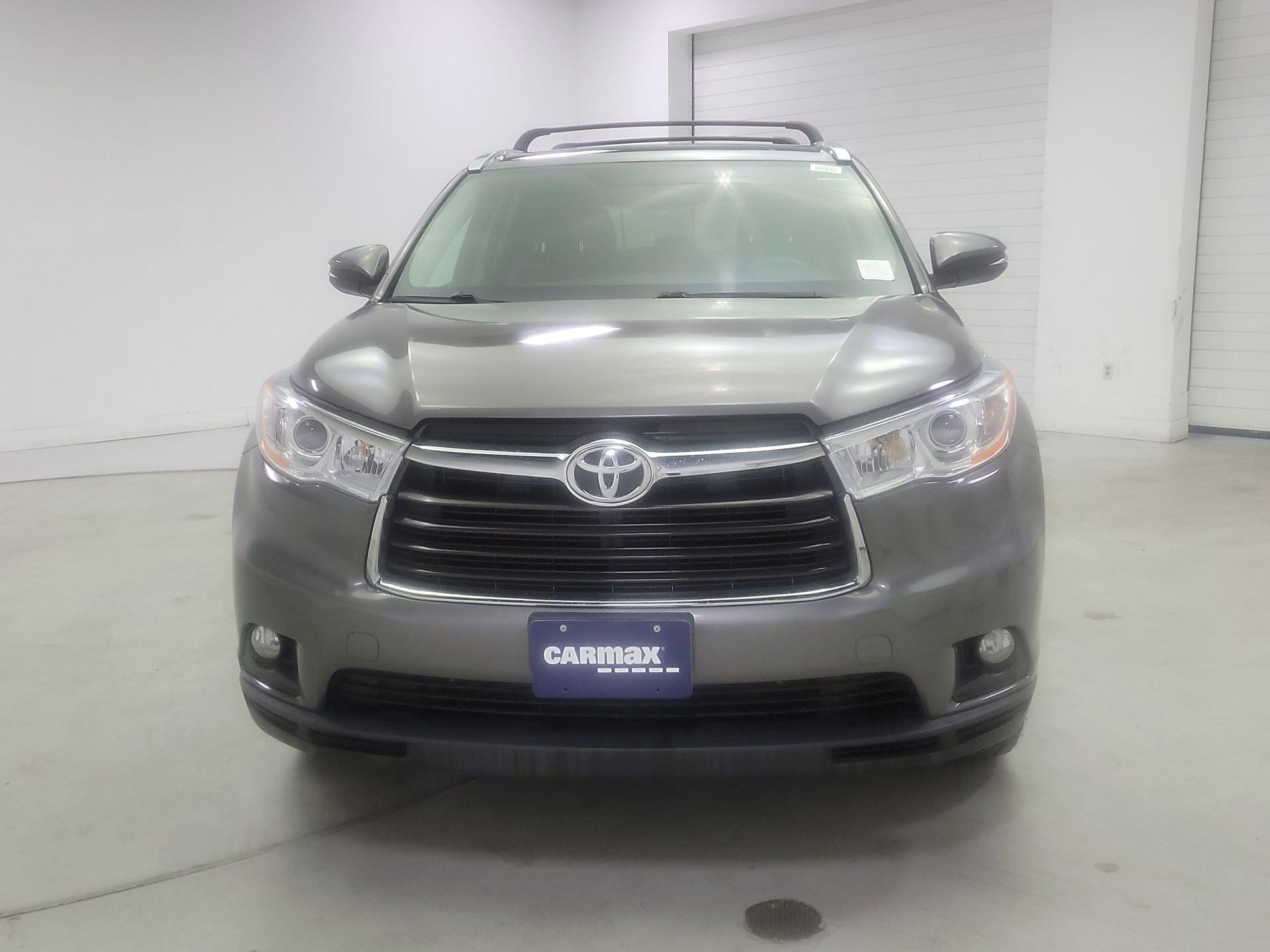 Thumbnail: 2015 Toyota Highlander - 2
