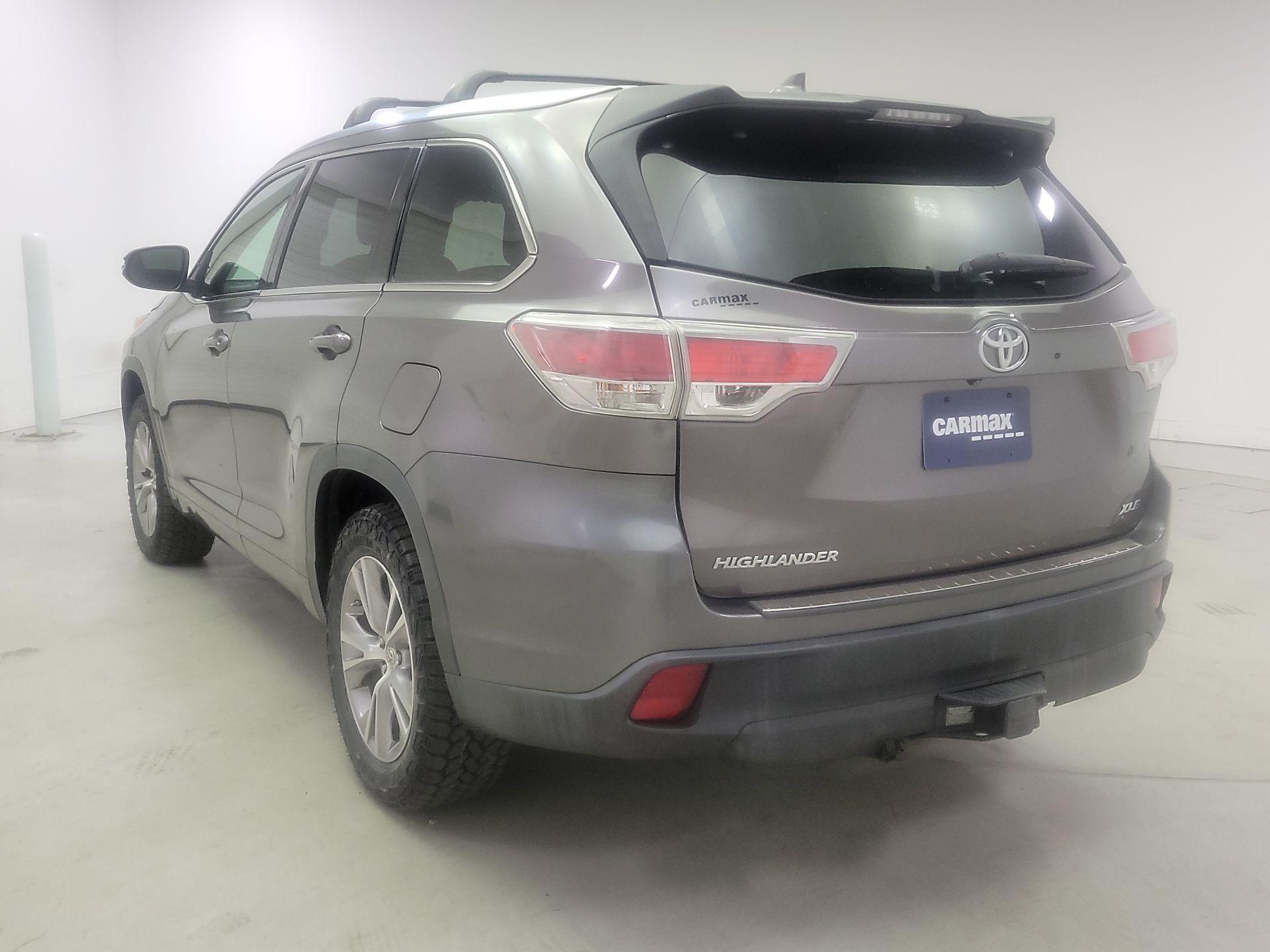 Thumbnail: 2015 Toyota Highlander - 7
