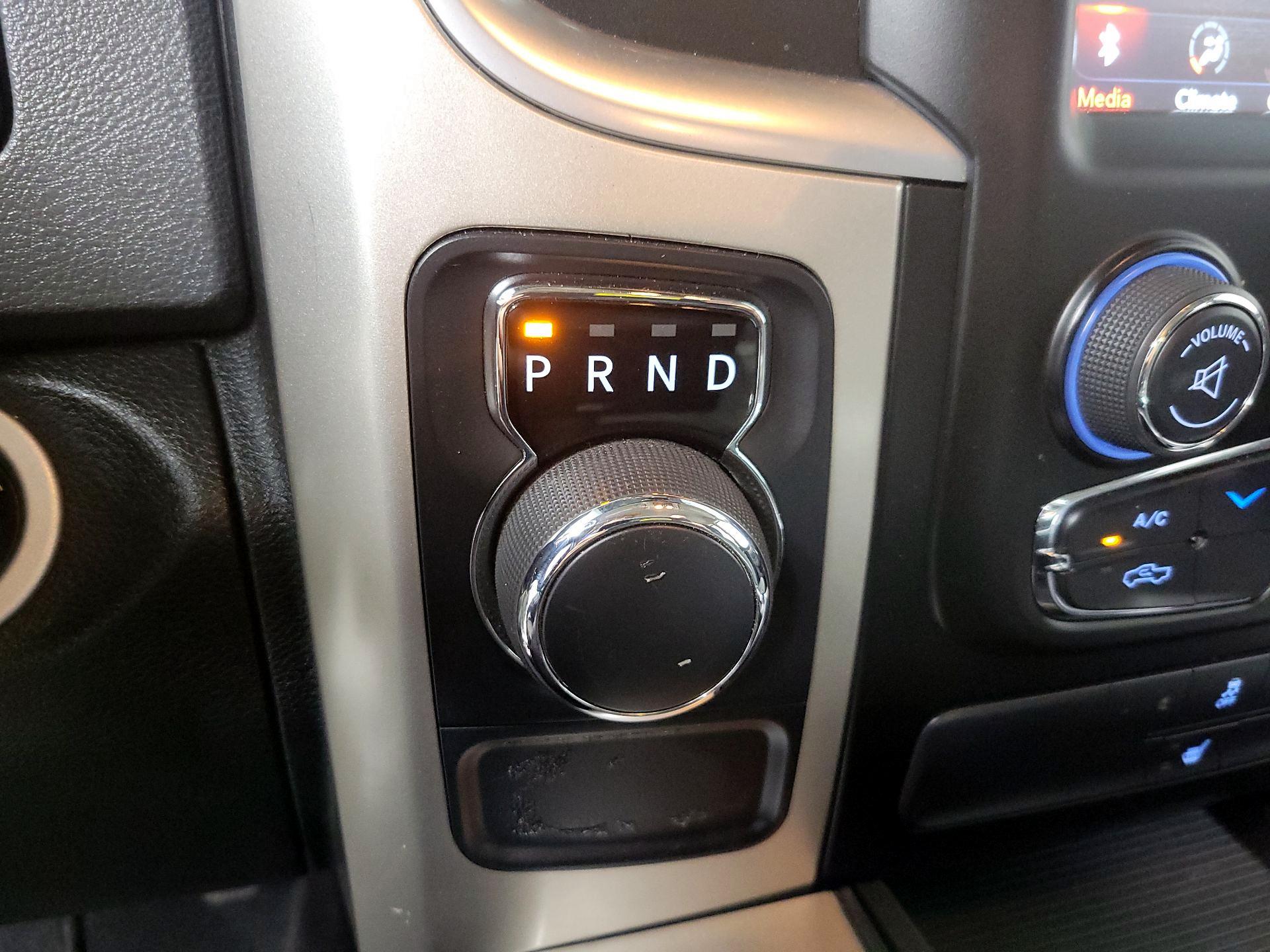 Thumbnail: 2020 RAM 1500 Classic - 14