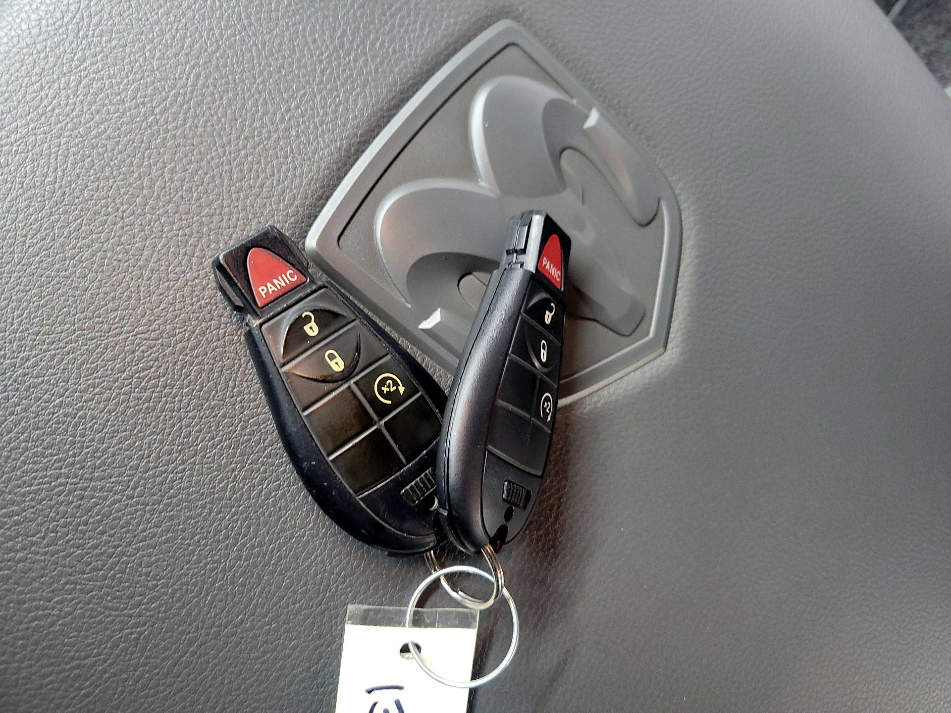 Thumbnail: 2020 RAM 1500 Classic - 18