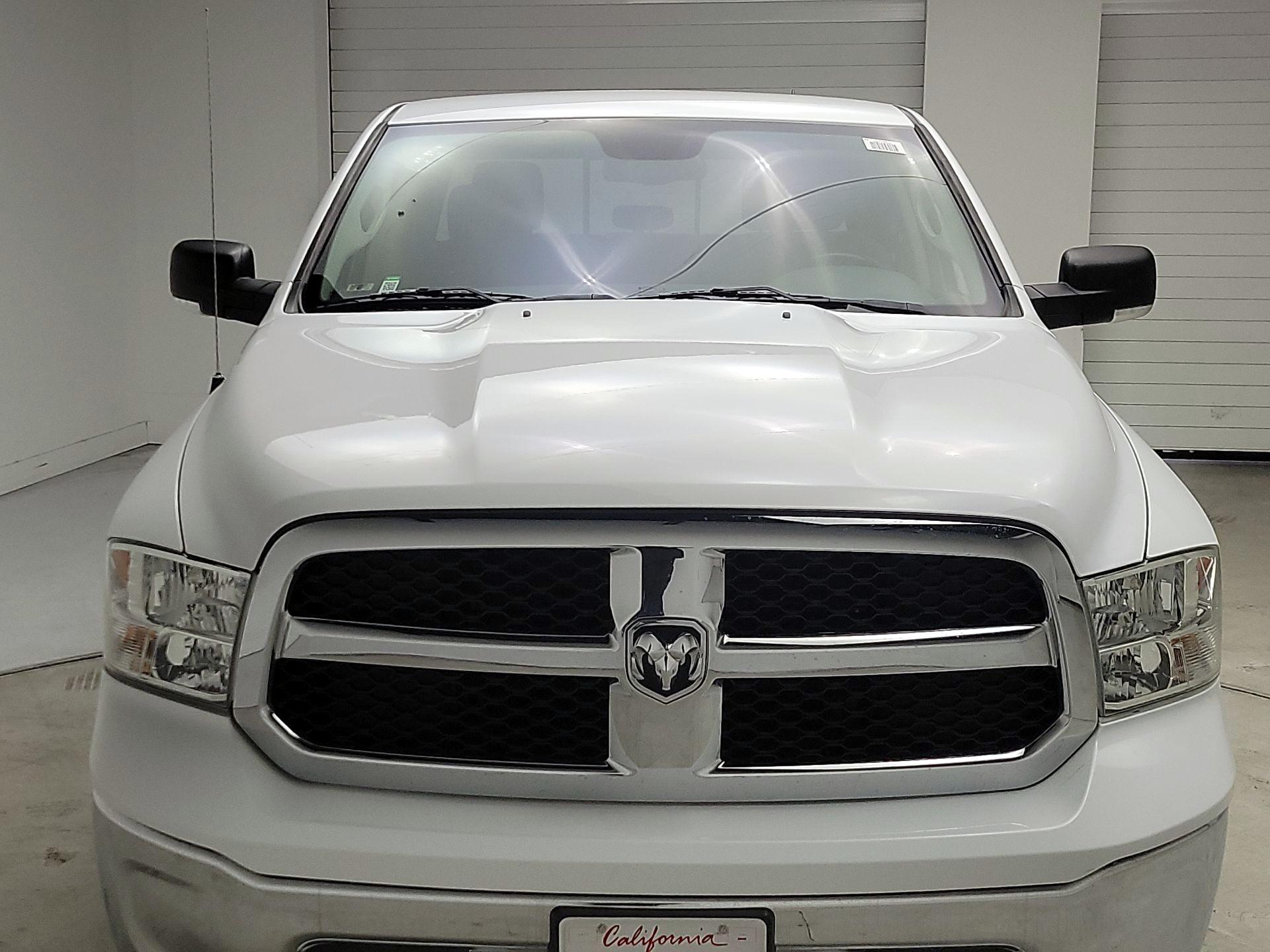 Thumbnail: 2020 RAM 1500 Classic - 2