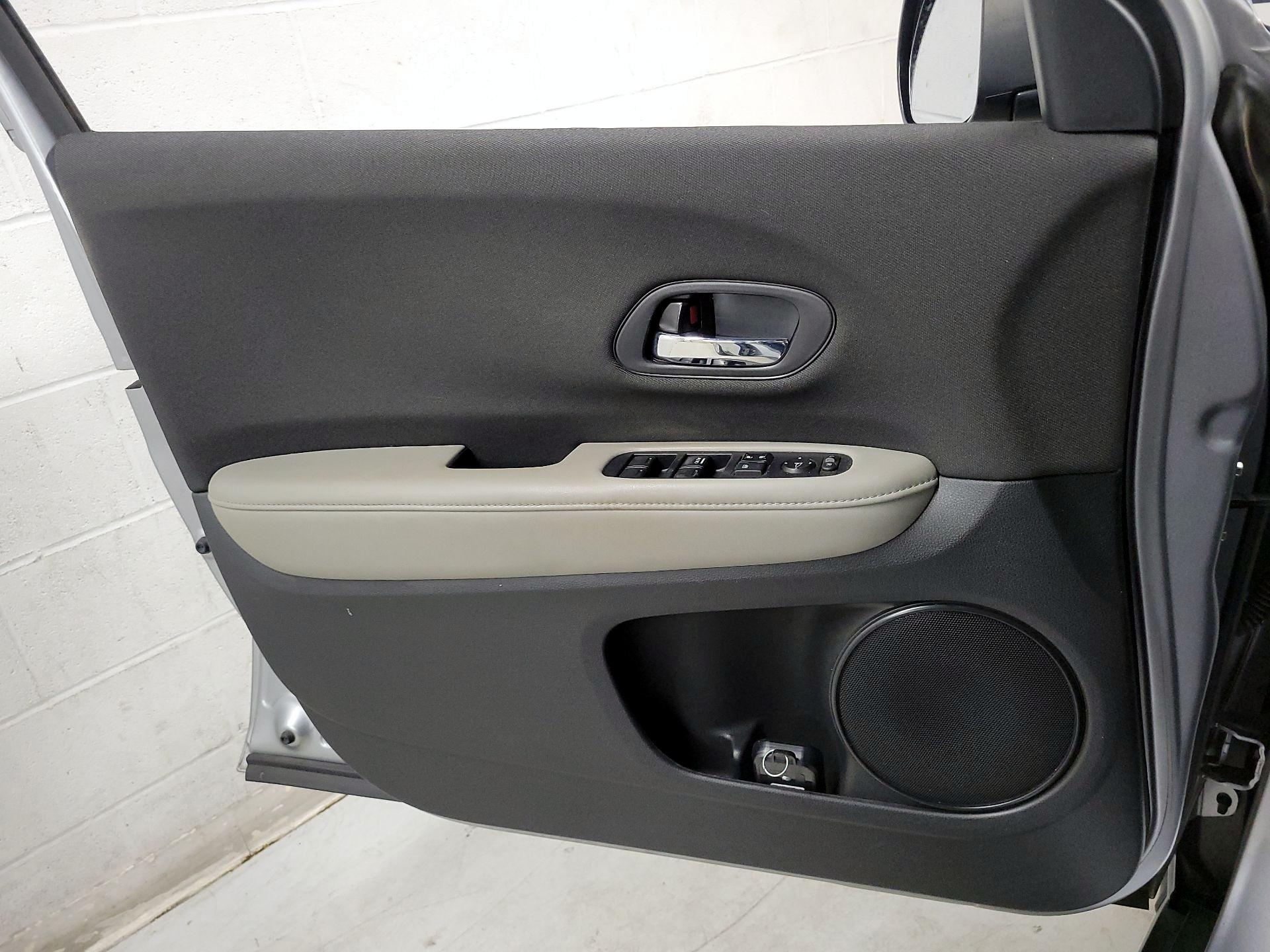 Thumbnail: 2022 Honda HR-V - 12