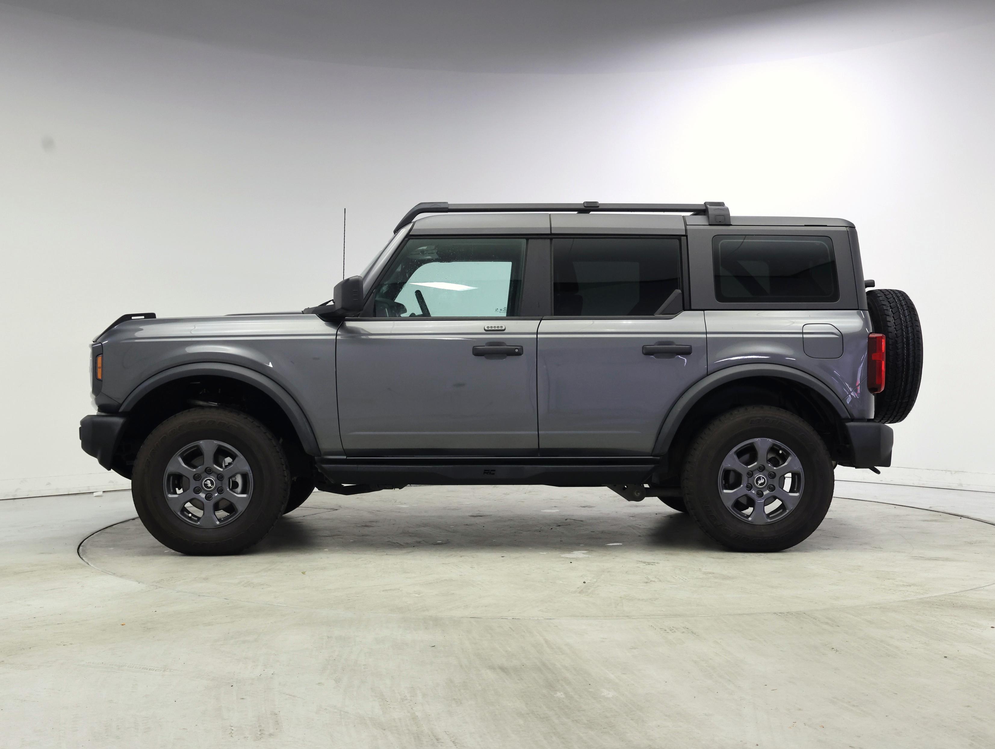 Thumbnail: 2023 Ford Bronco - 3