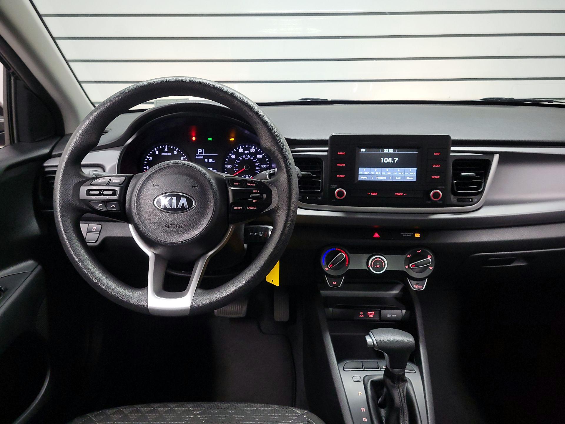 Thumbnail: 2018 Kia Rio - 9