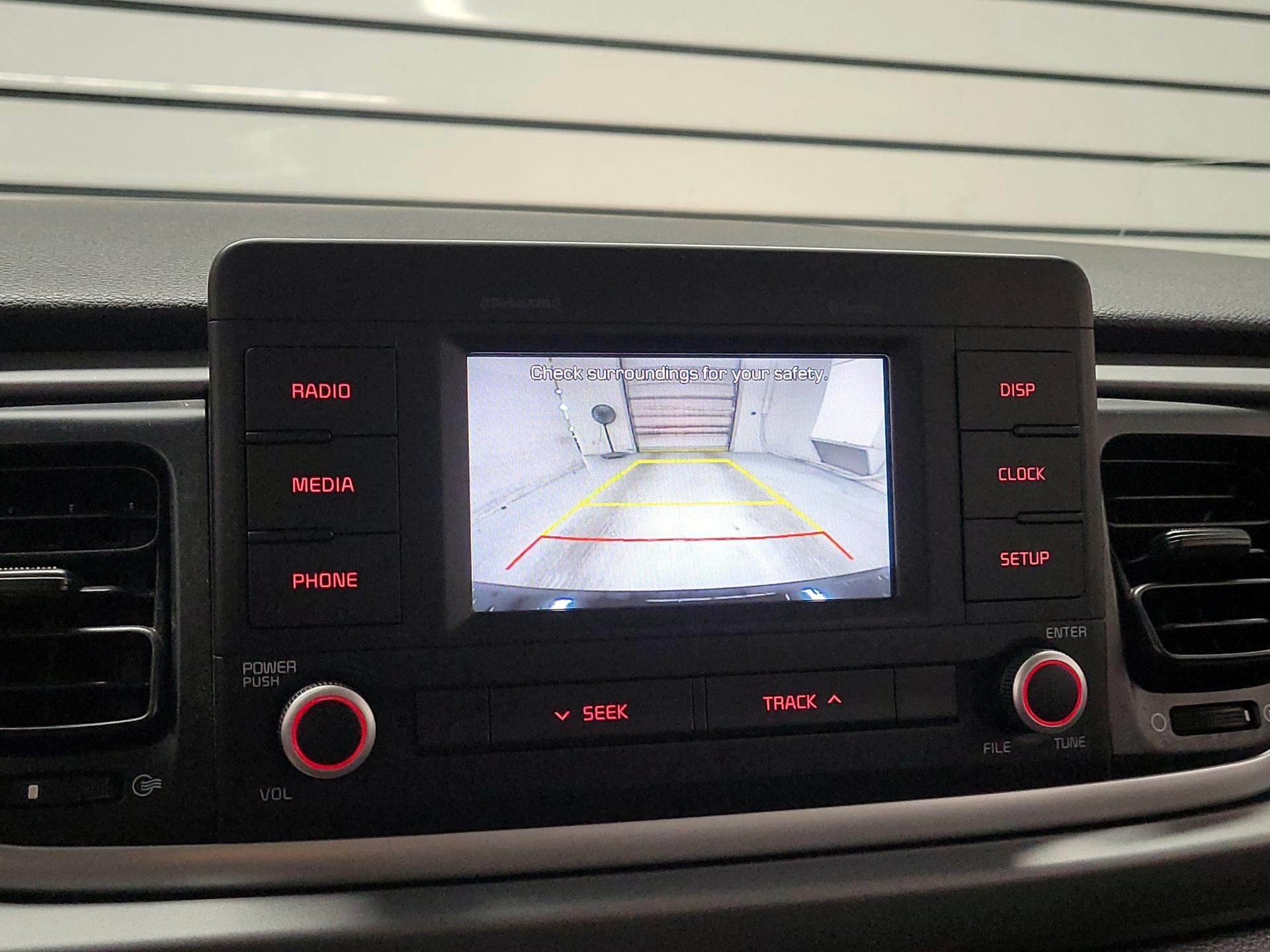 Thumbnail: 2018 Kia Rio - 13