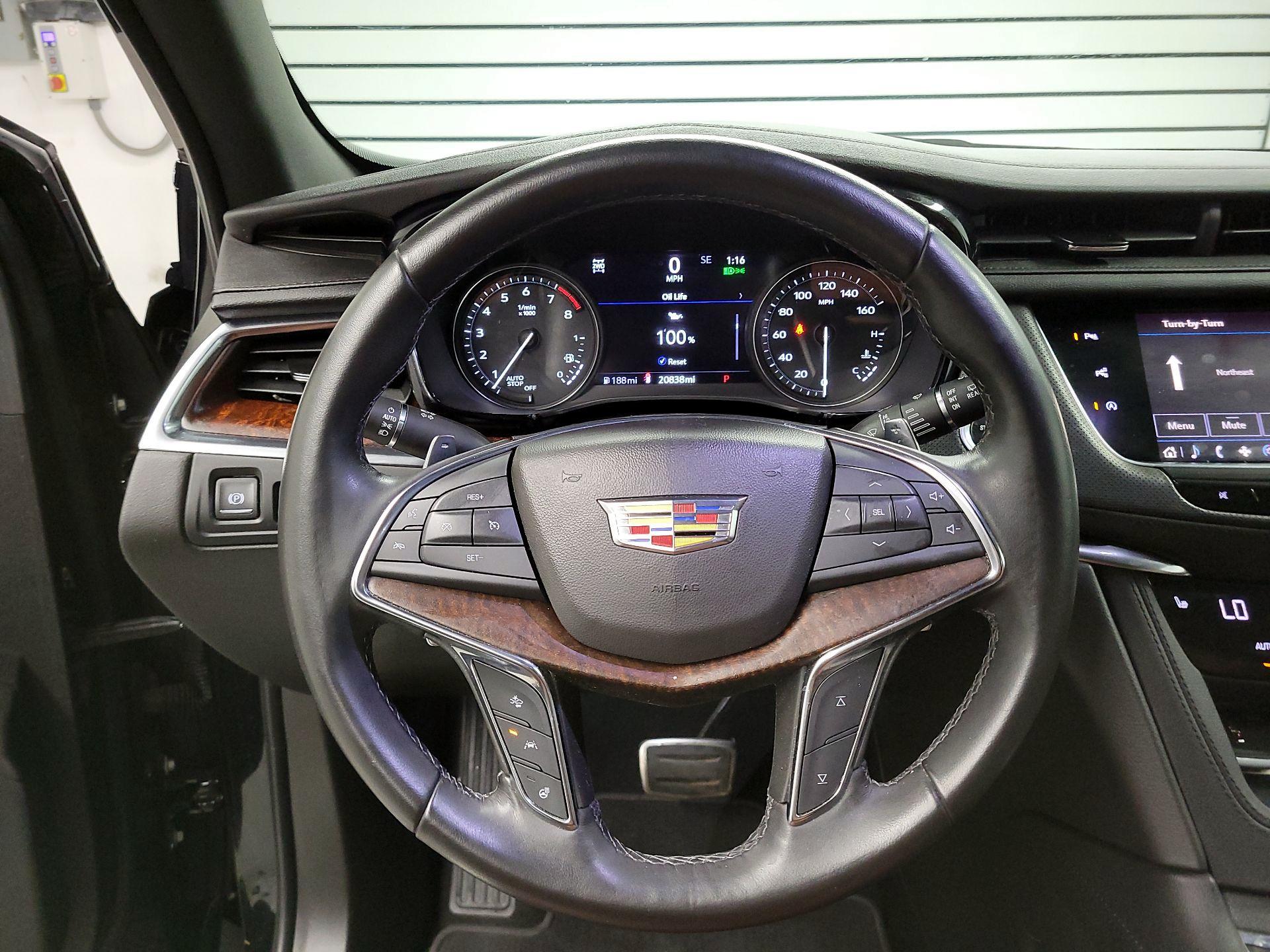 Thumbnail: 2020 Cadillac XT5 - 10