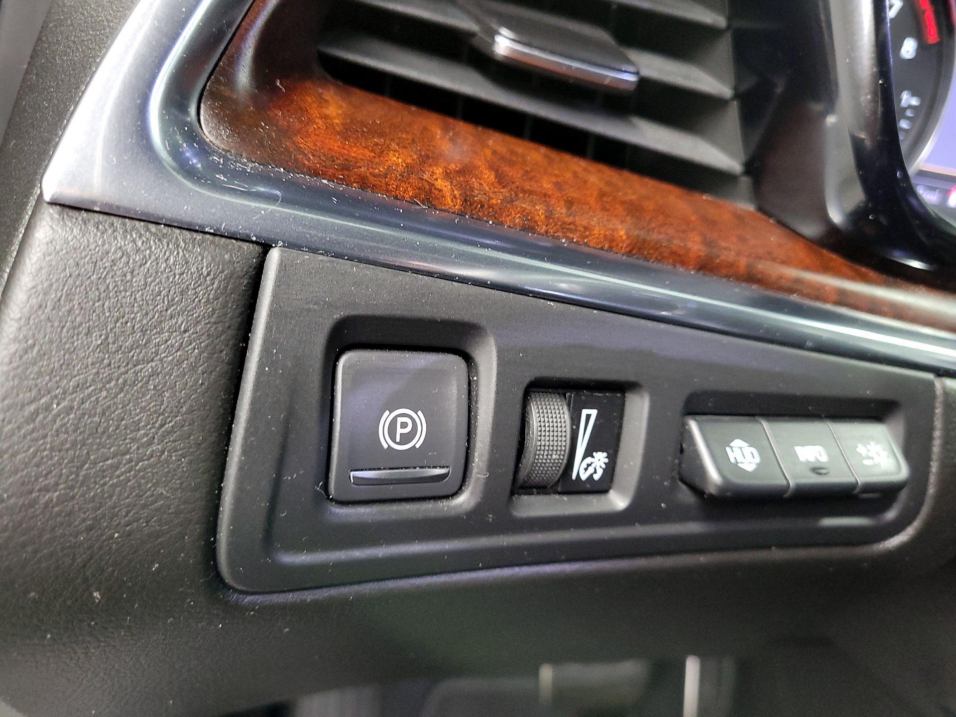 Thumbnail: 2020 Cadillac XT5 - 13