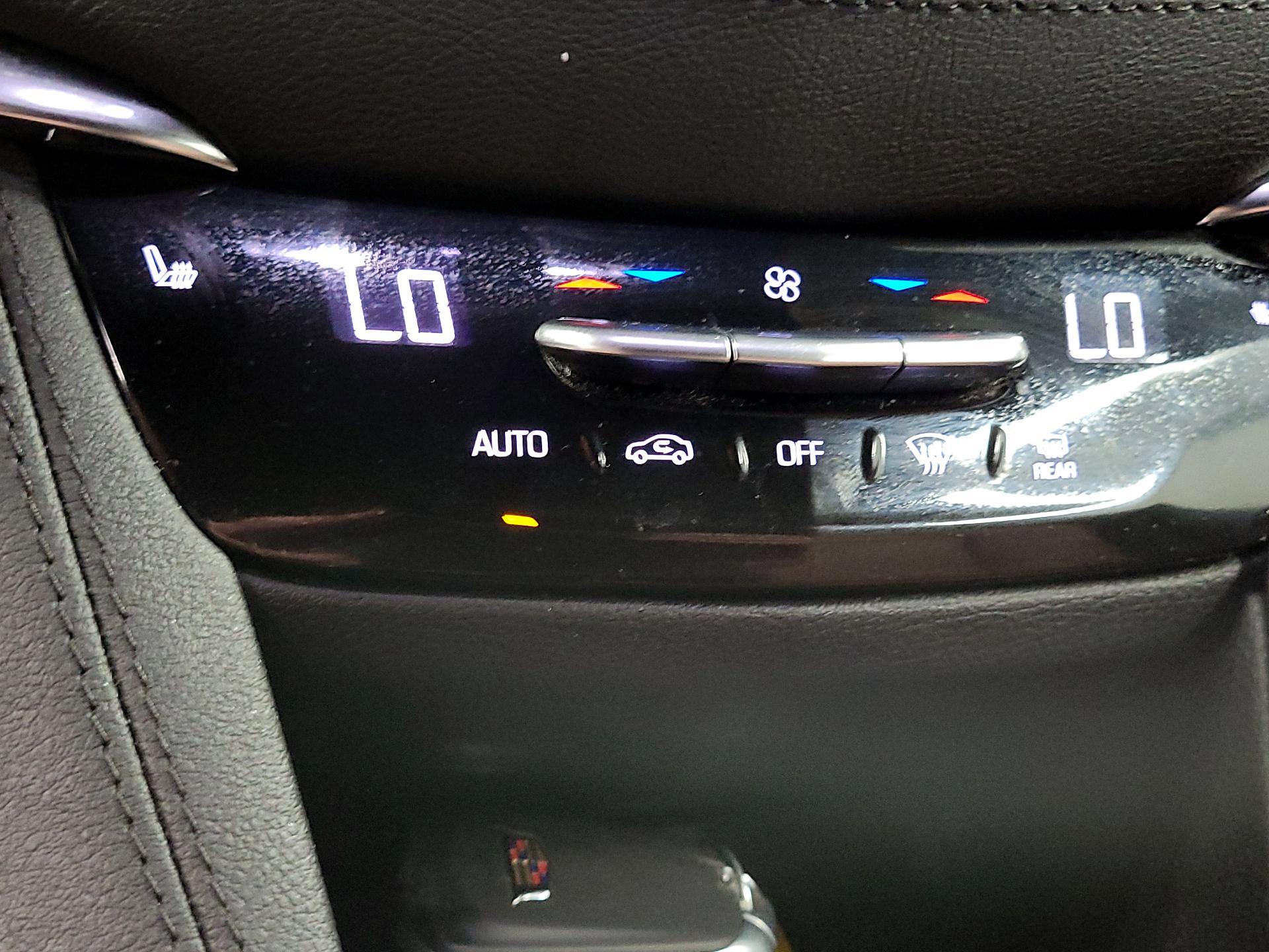 Thumbnail: 2020 Cadillac XT5 - 16