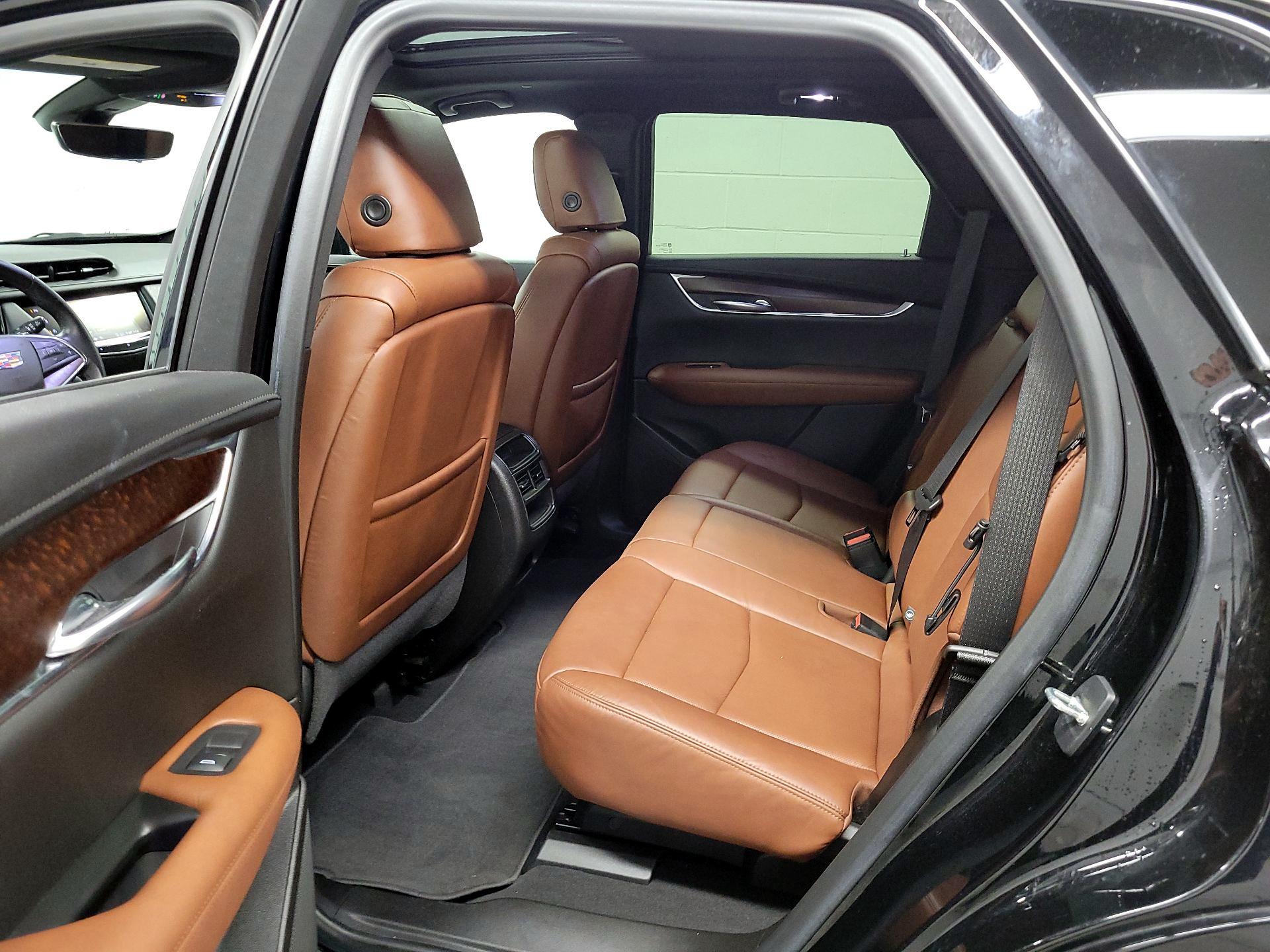 Thumbnail: 2020 Cadillac XT5 - 20