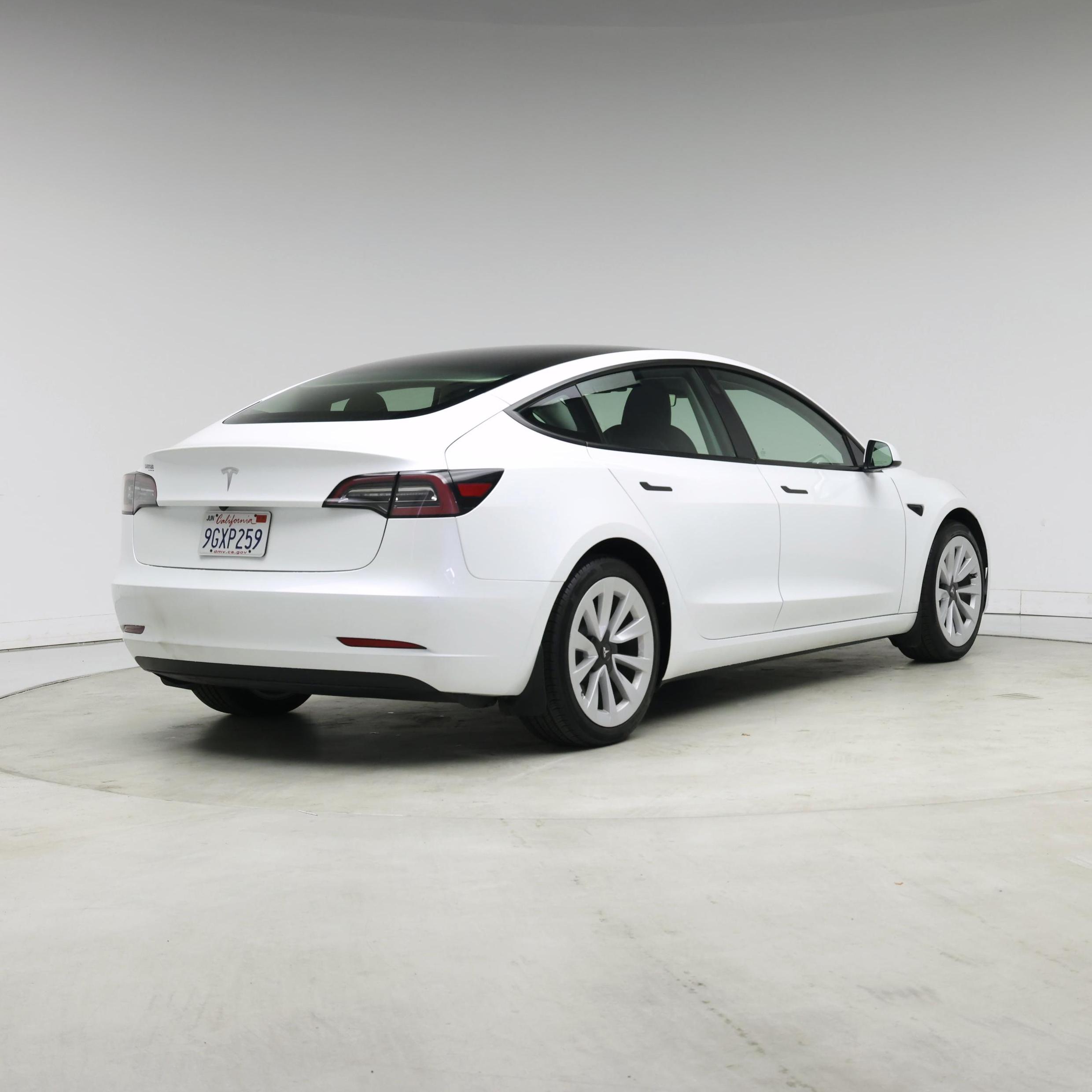 Thumbnail: 2023 Tesla Model 3 - 8