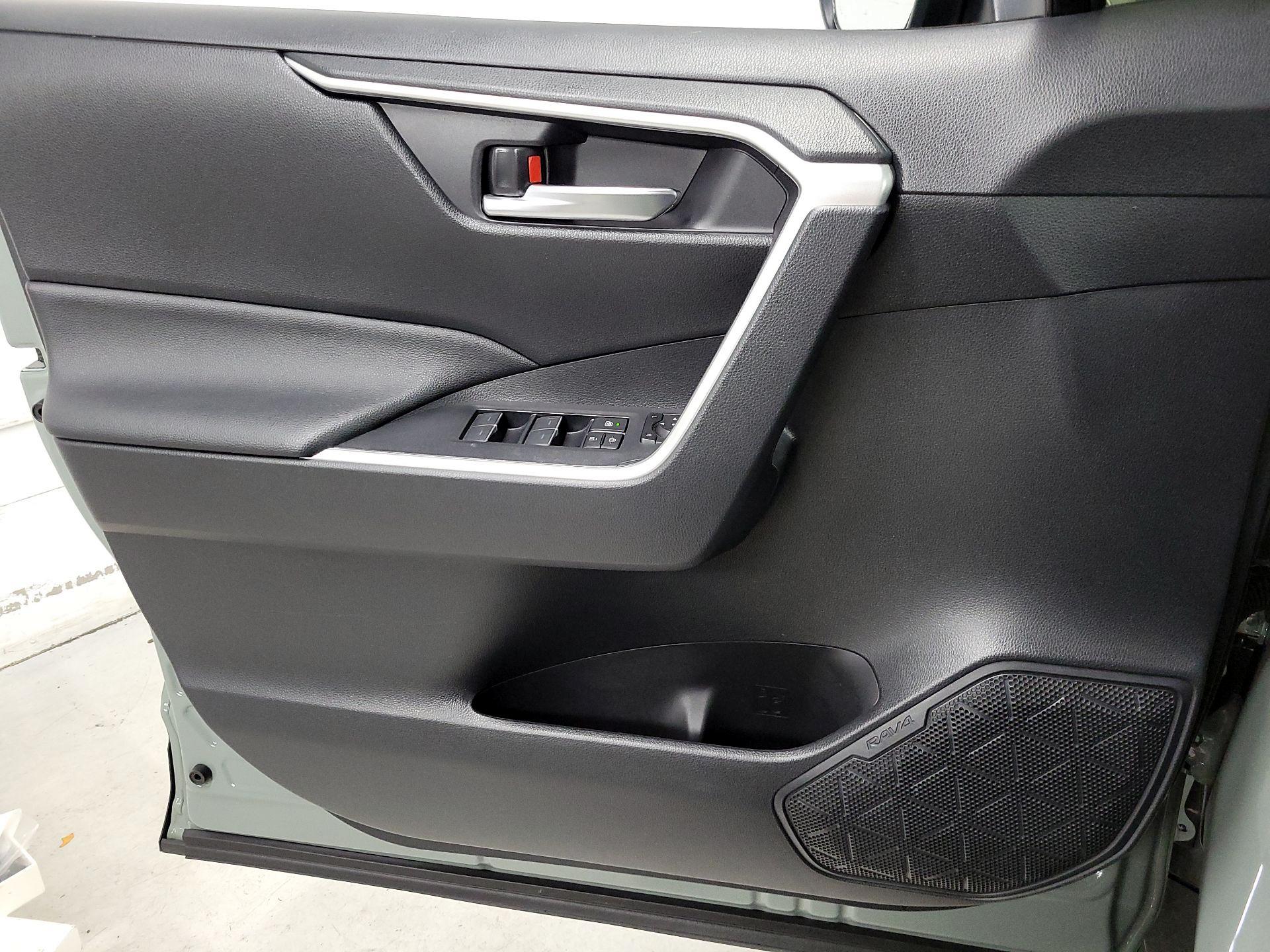 Thumbnail: 2023 Toyota RAV4 - 12