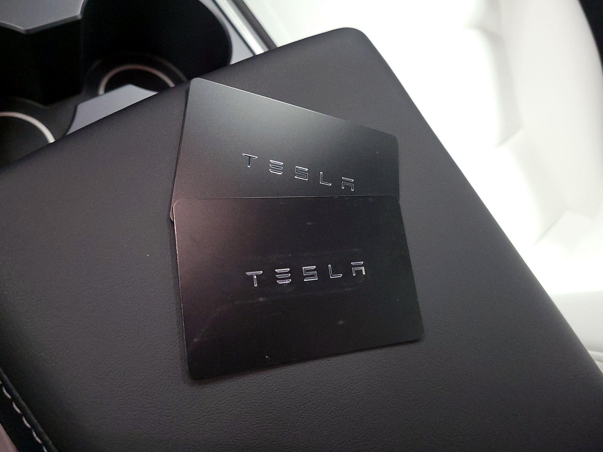 Thumbnail: 2023 Tesla Model 3 - 18