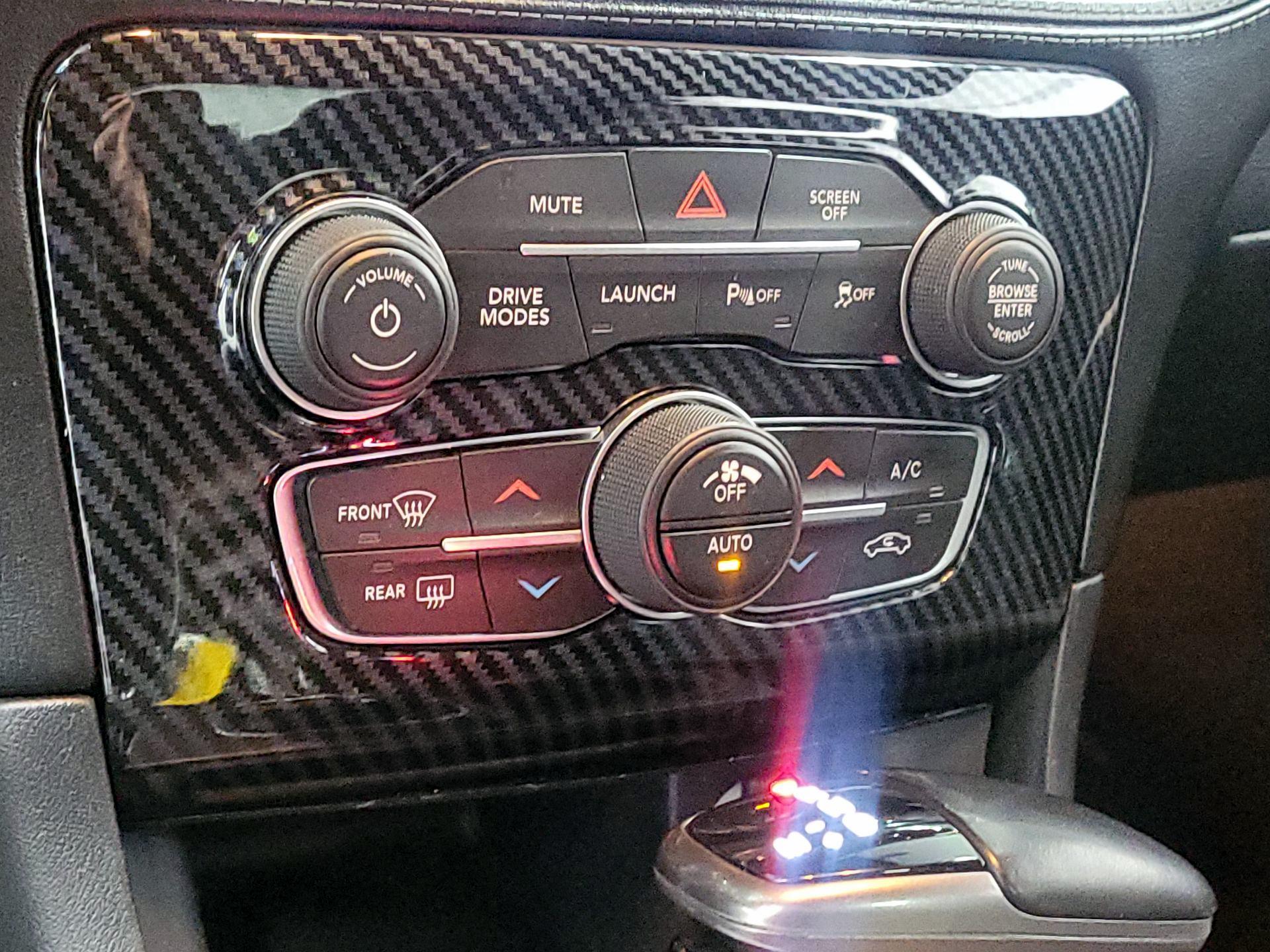 Thumbnail: 2019 Dodge Charger - 16