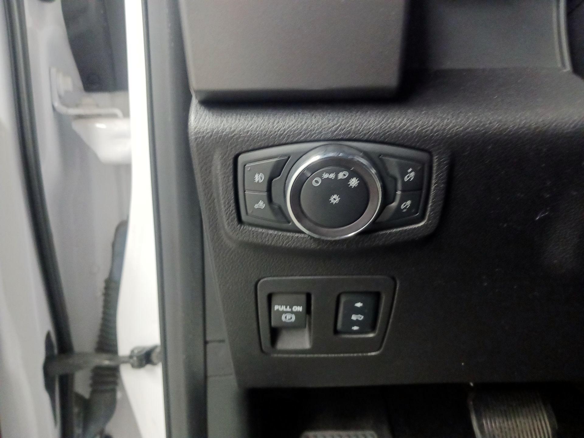 Thumbnail: 2018 Ford F-150 - 11