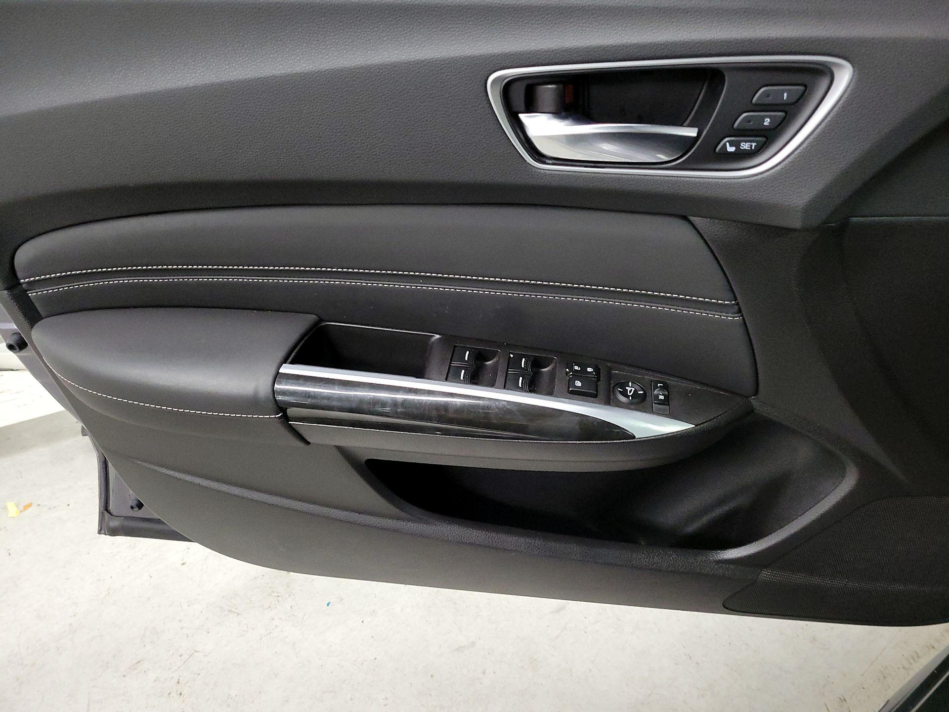 Thumbnail: 2020 Acura TLX - 10