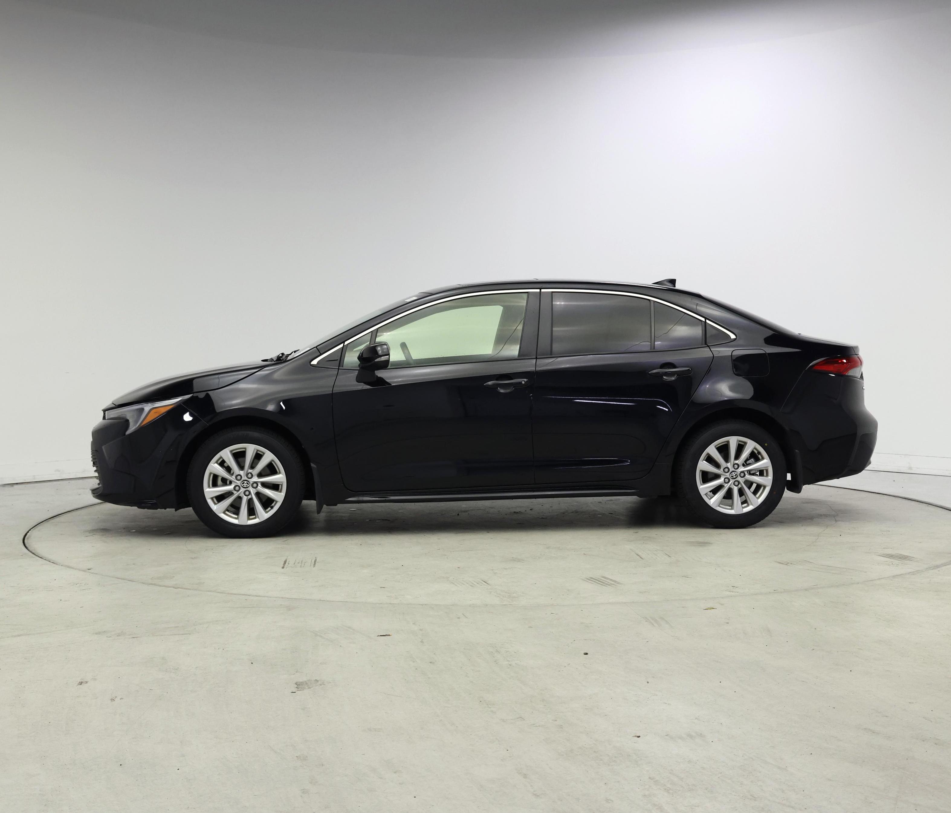 Thumbnail: 2024 Toyota Corolla - 3